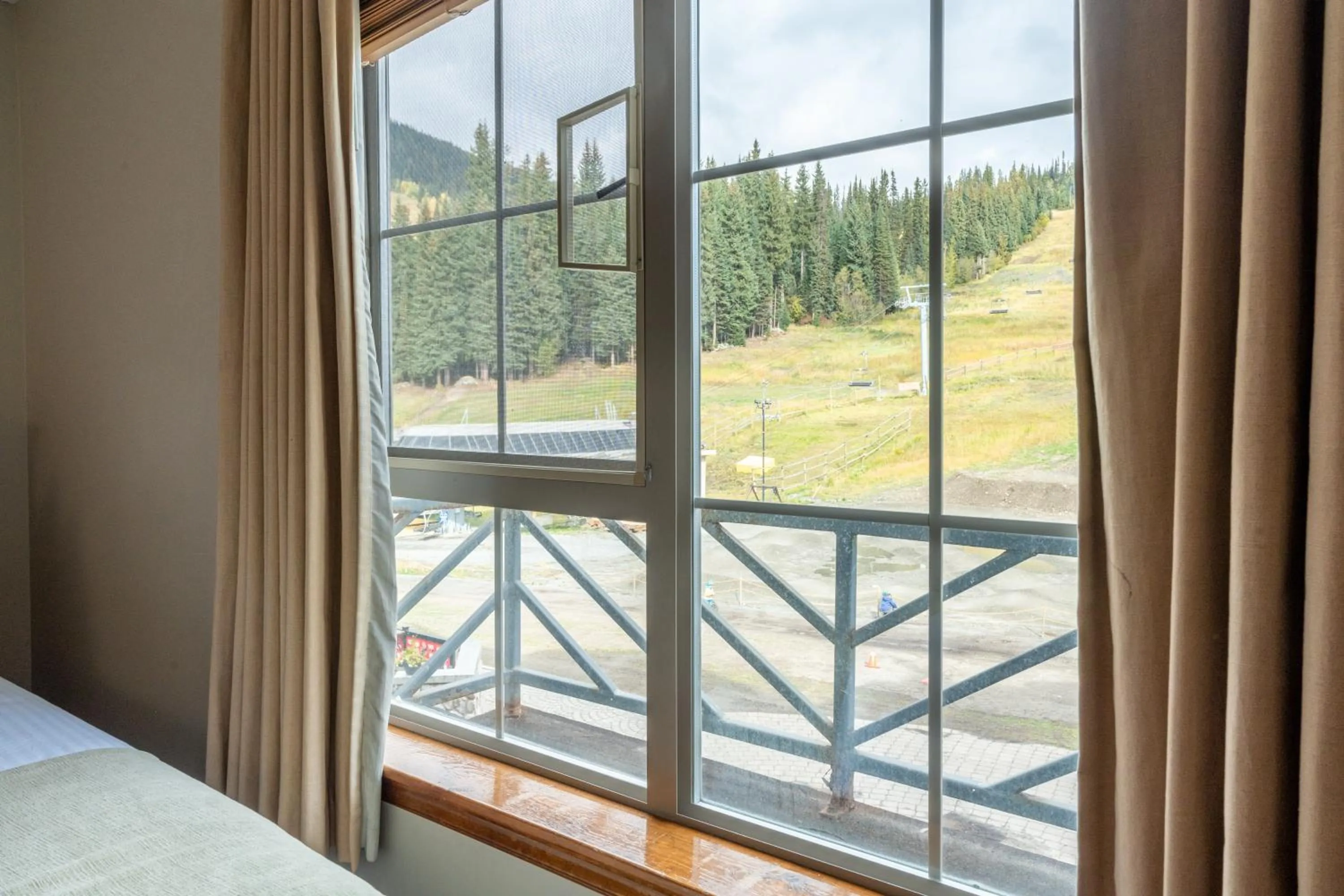 Mountain view in Sundance Lodge