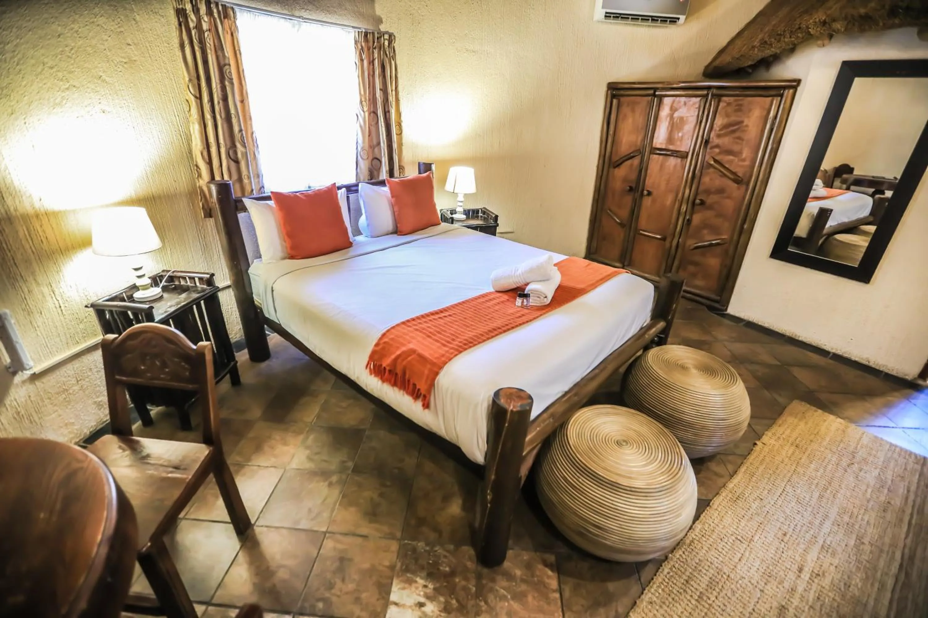 Photo of the whole room, Bed in Kruger Adventure Lodge