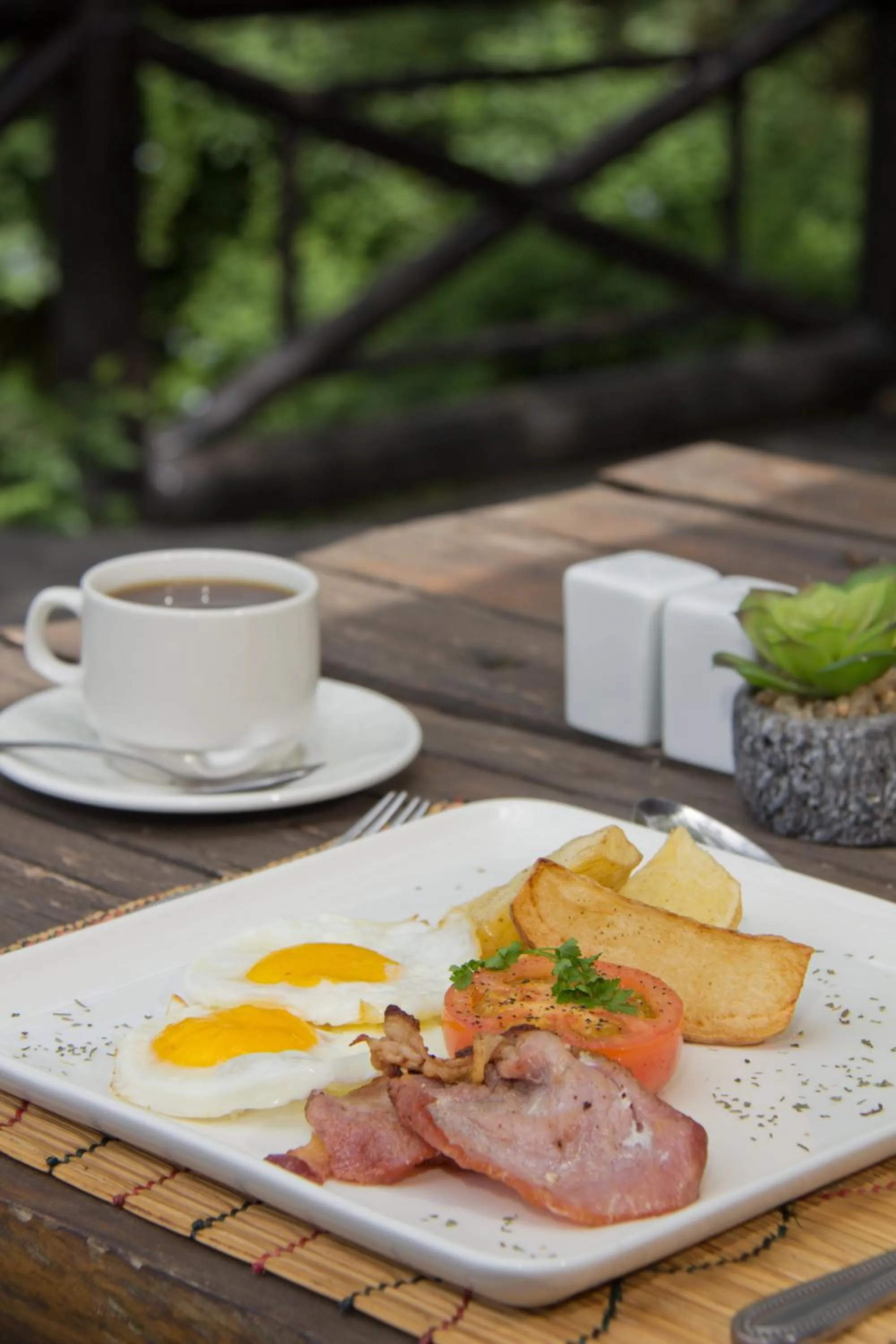Breakfast in Kruger Adventure Lodge