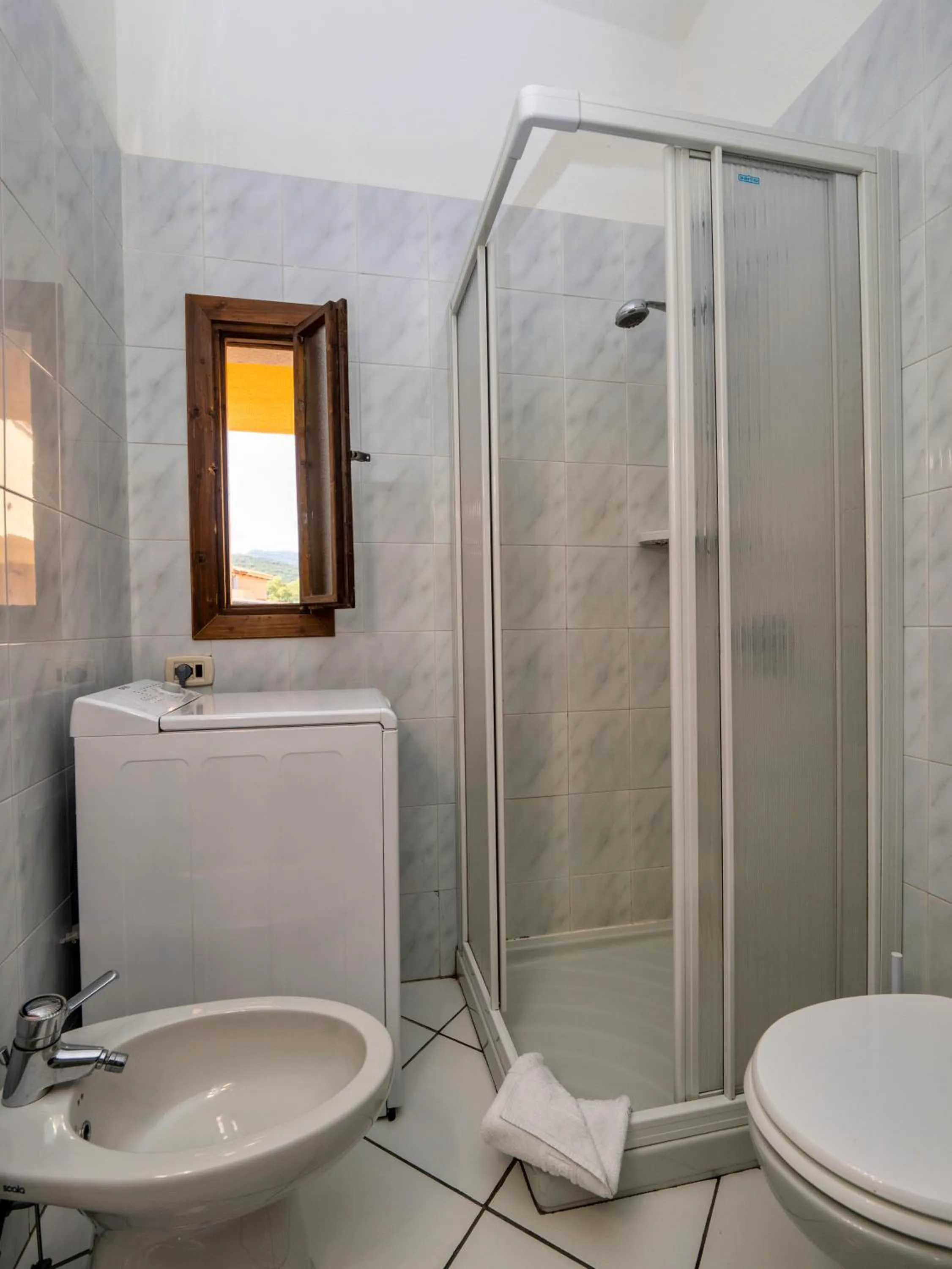 Bathroom in Marinella, Sardegna