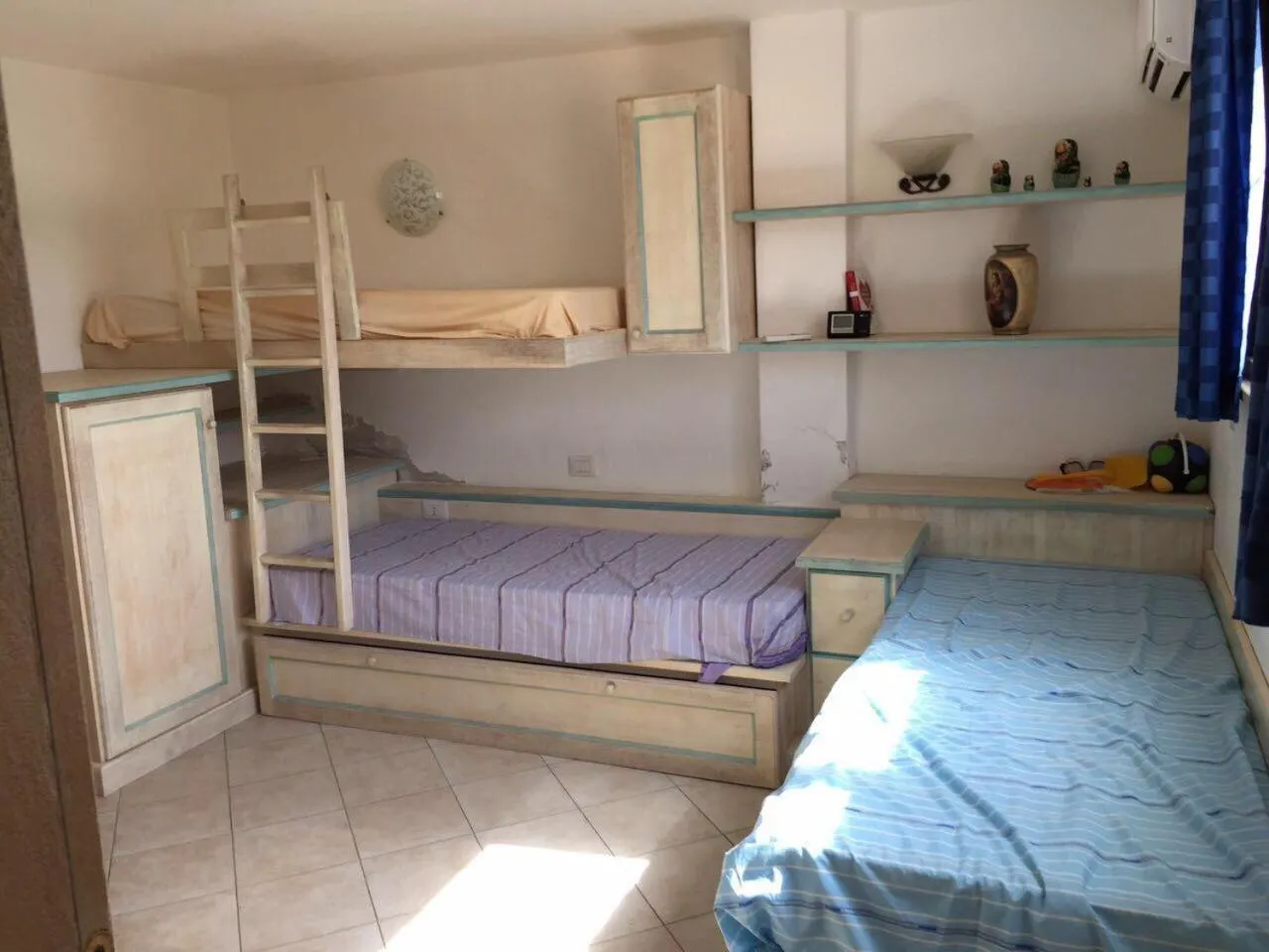 Bedroom, Bed in Marinella, Sardegna