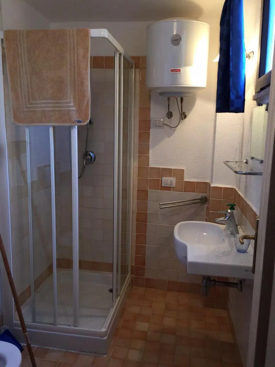 Bathroom in Marinella, Sardegna