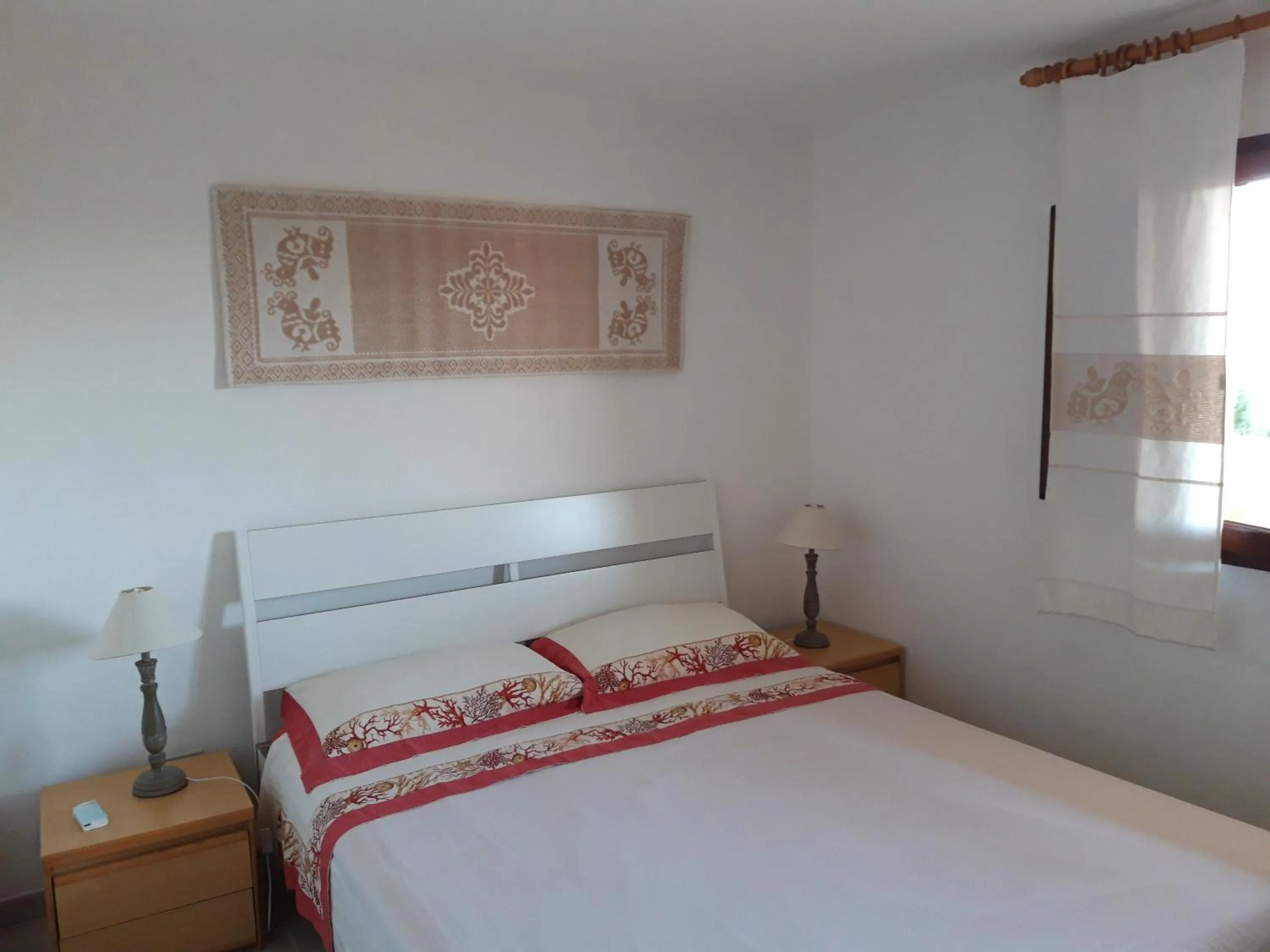 Bedroom, Bed in Marinella, Sardegna