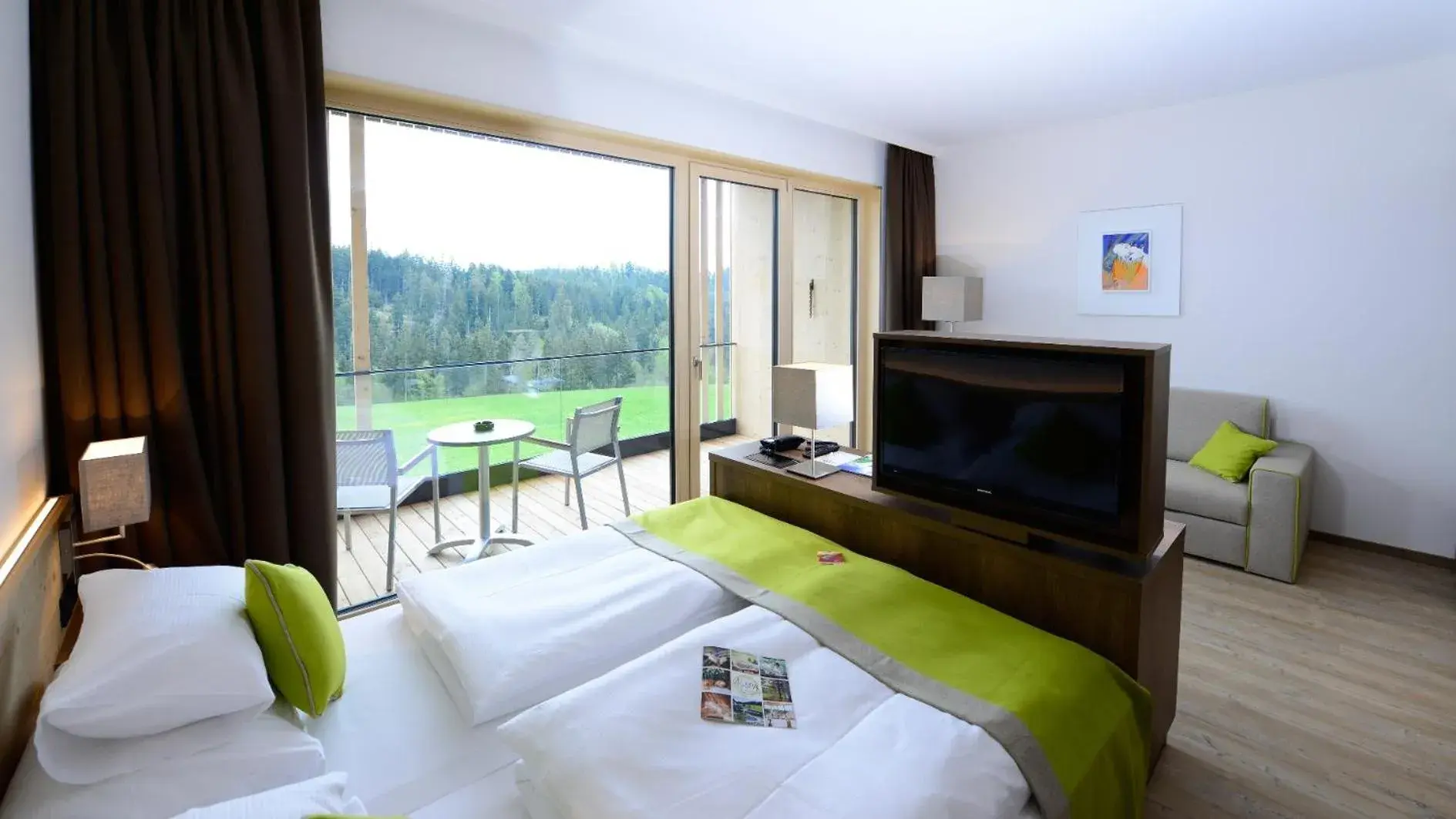 Superior Double Room - single occupancy in Hotel Schwarz Alm Zwettl Superior Double Room - single occupancy in Hotel Schwarz Alm Zwettl