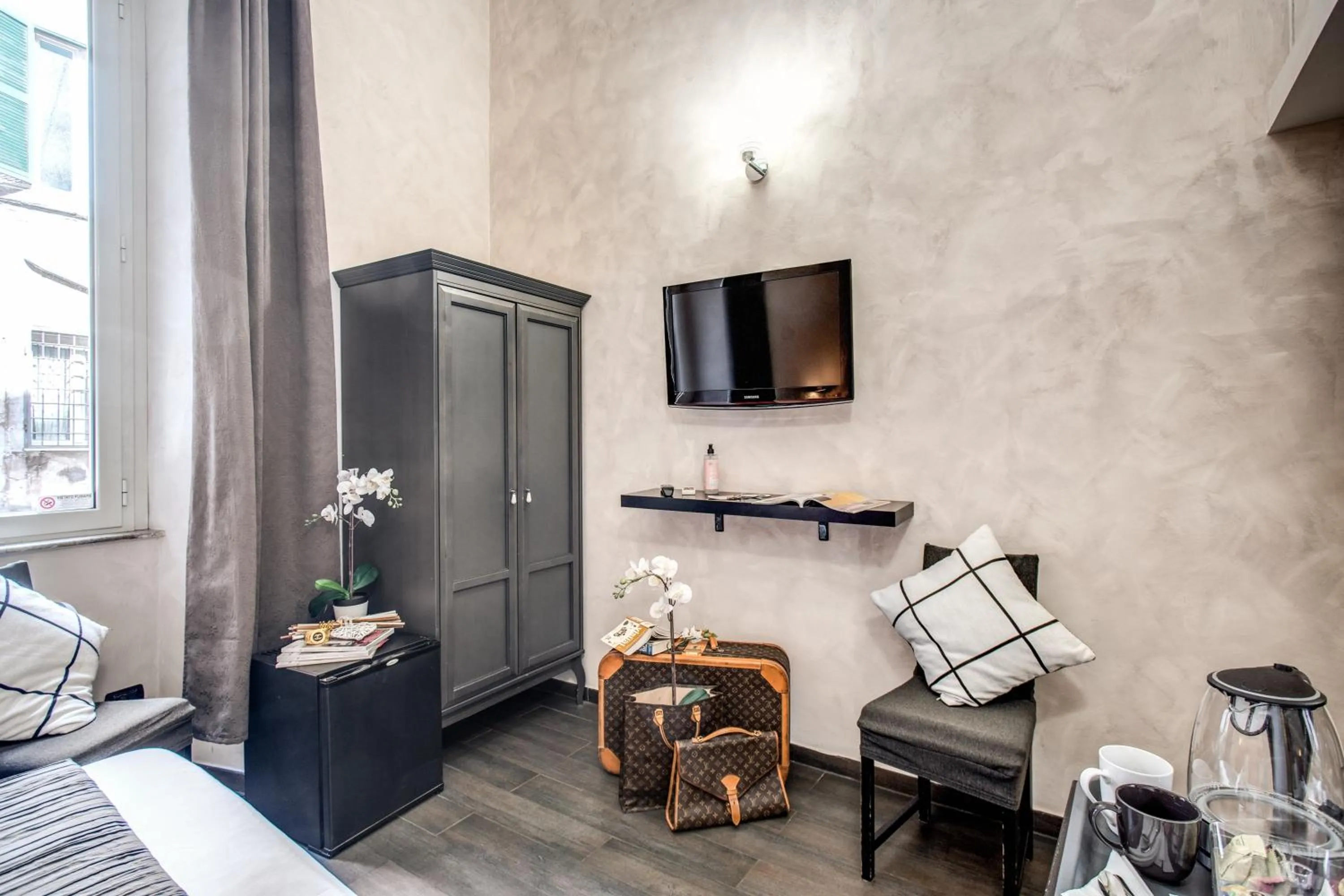 Photo of the whole room in La Residenza Dell'Angelo