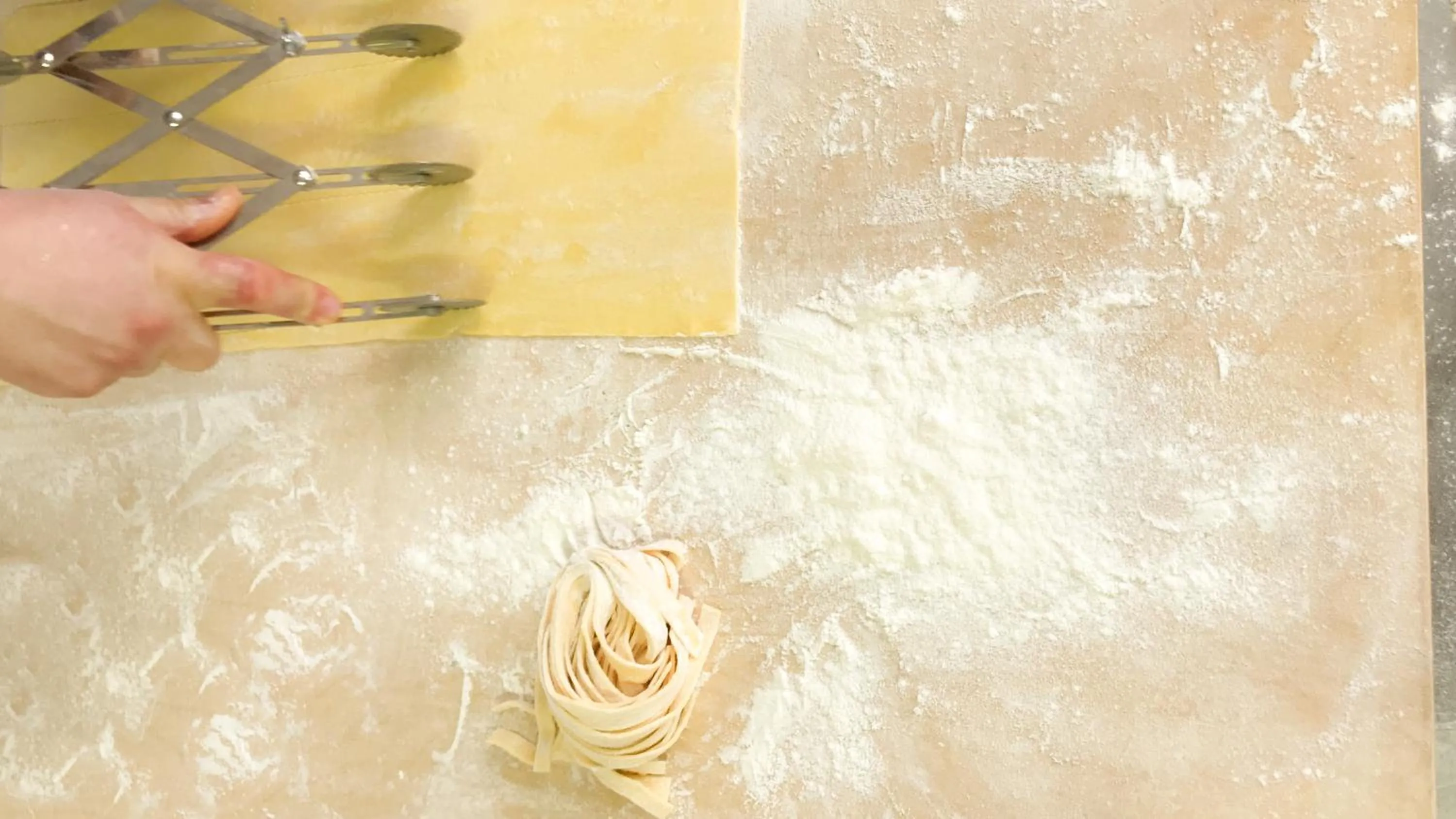 Restaurant/places to eat in Hotel Caesar