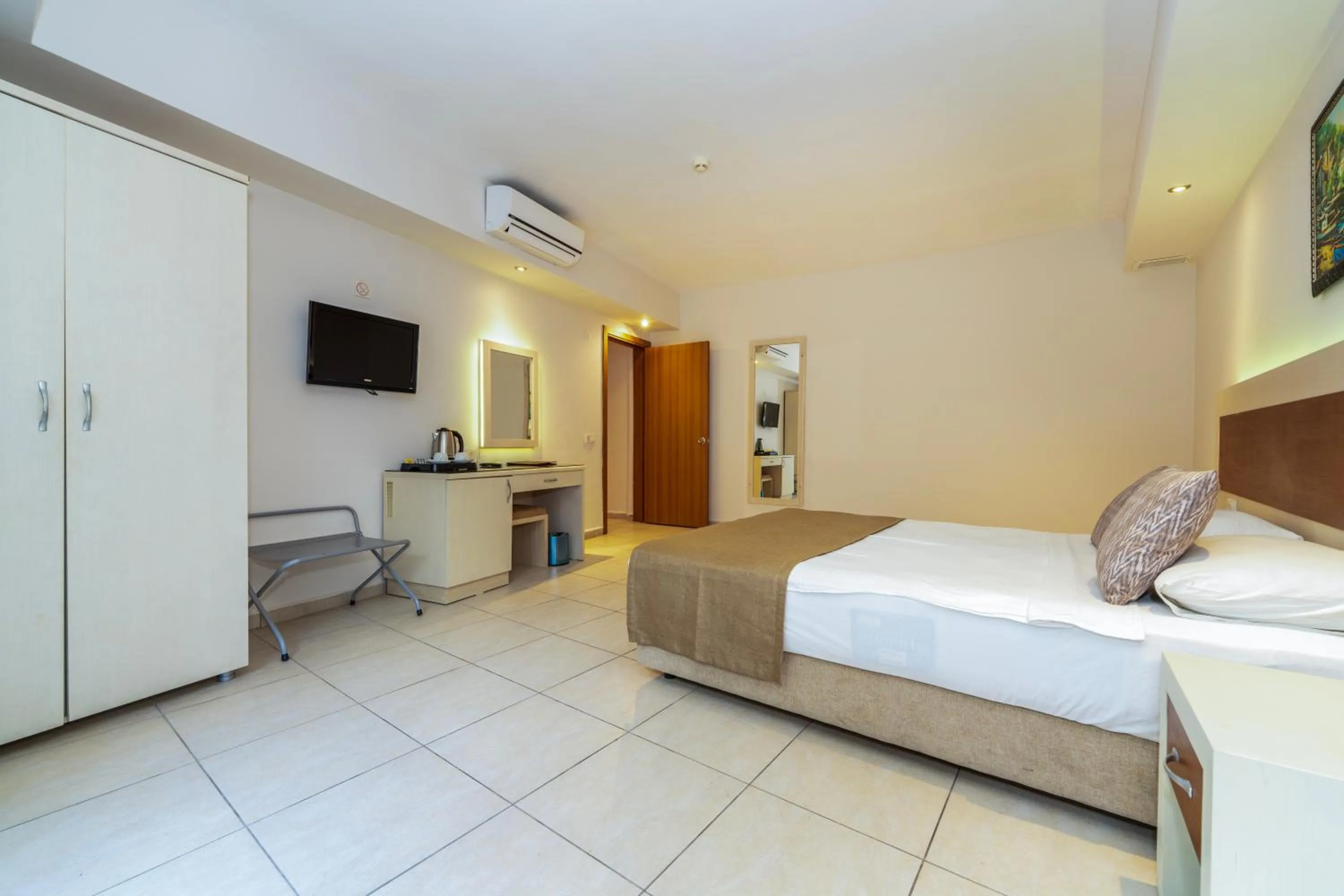 Bed in Montebello Resort Hotel - All Inclusive