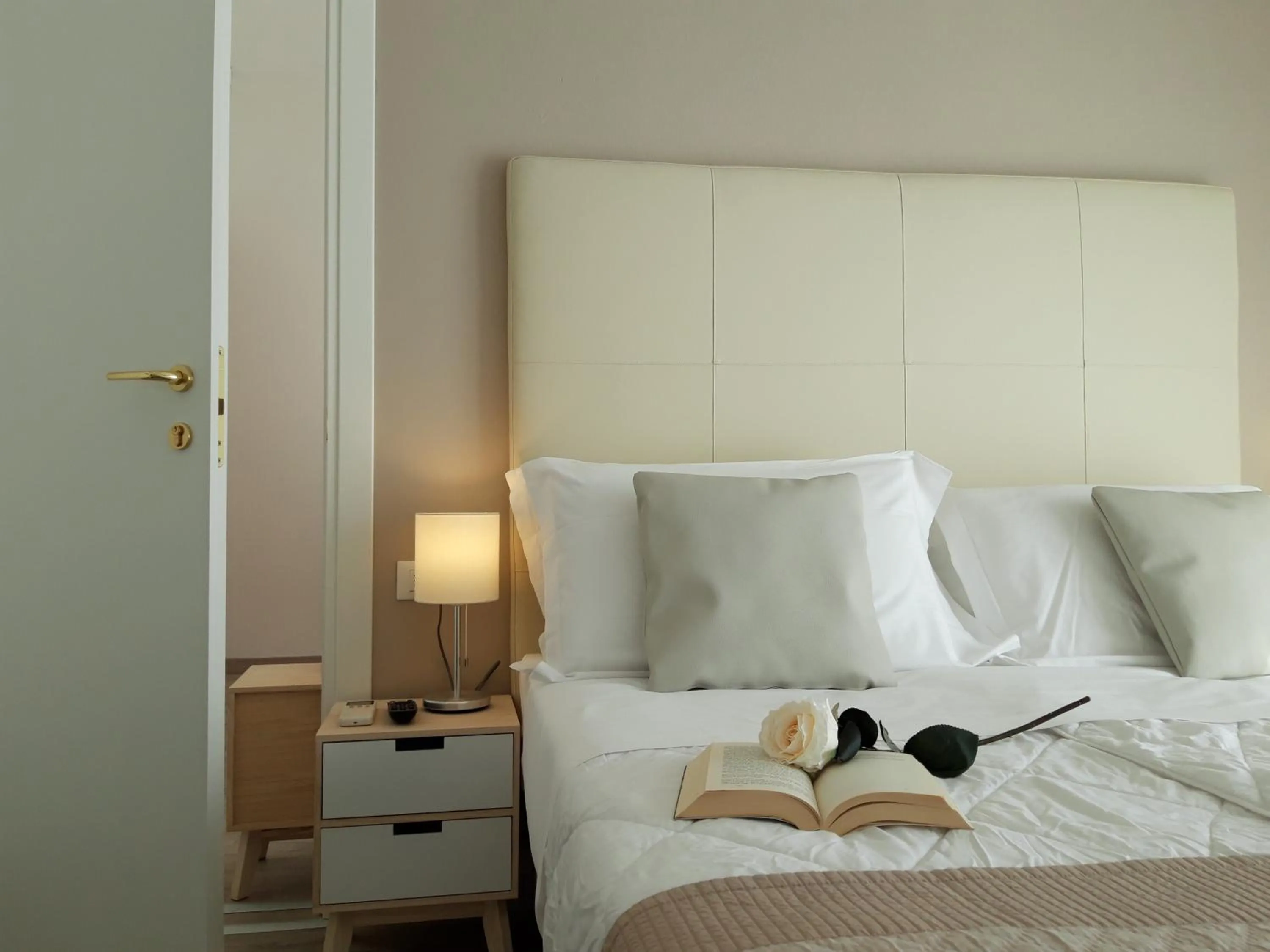 Bed in Hotel Danubio