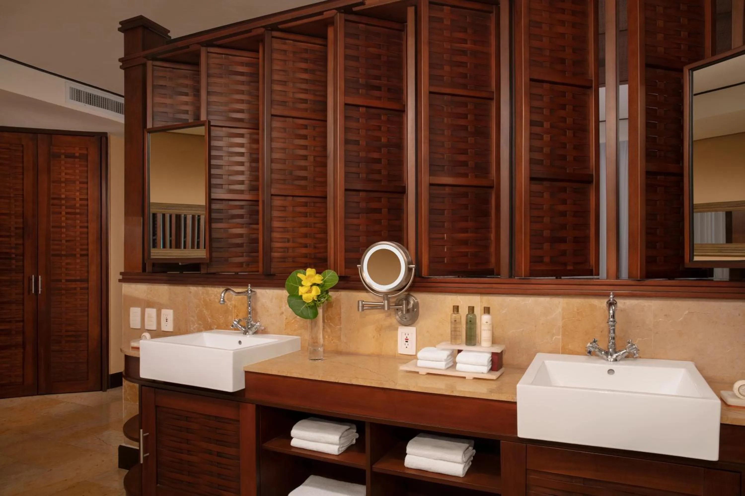 Bathroom in Dreams Riviera Cancun Resort & Spa - All Inclusive