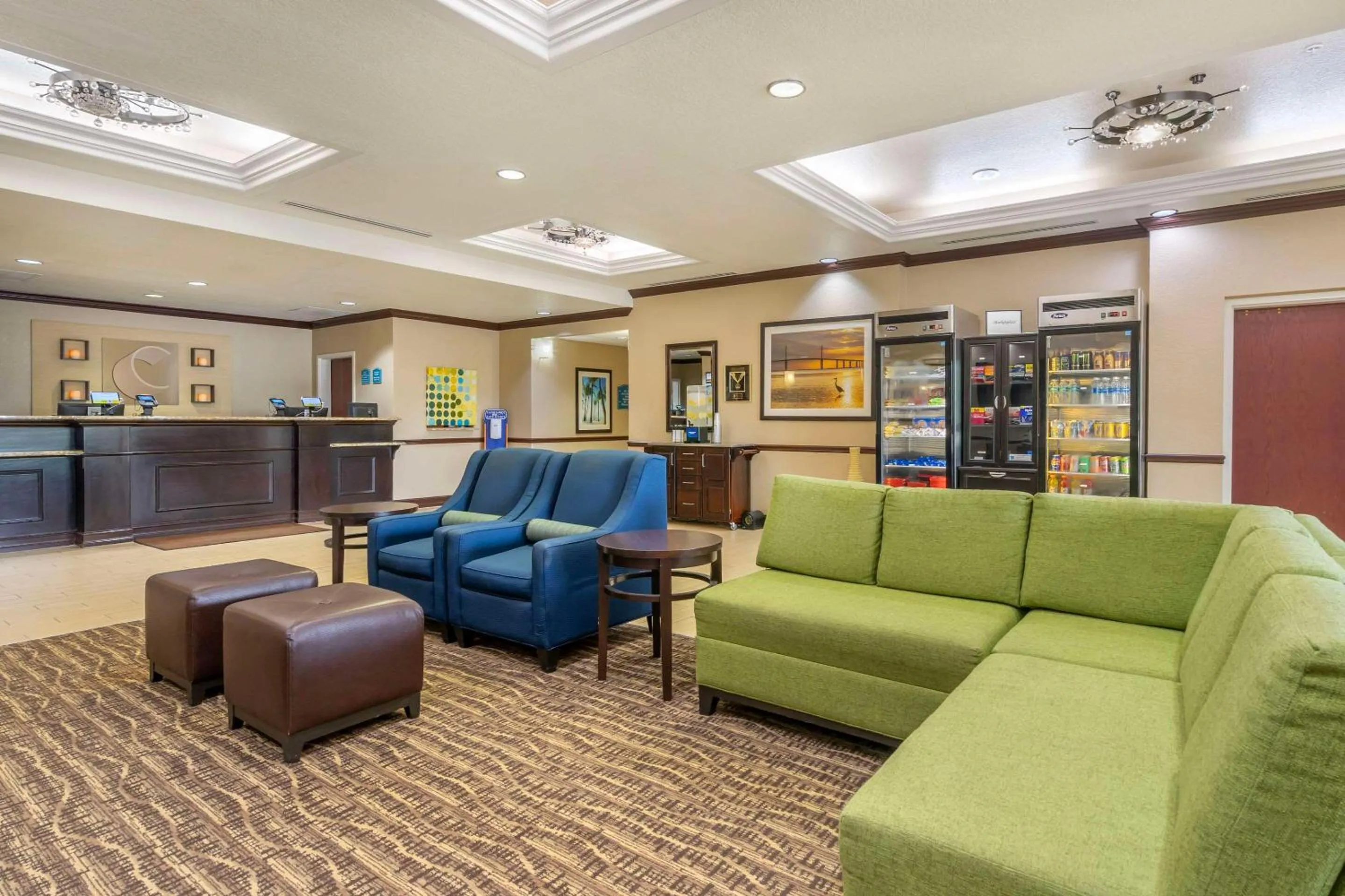 Lobby or reception in Comfort Inn & Suites Northeast - Gateway