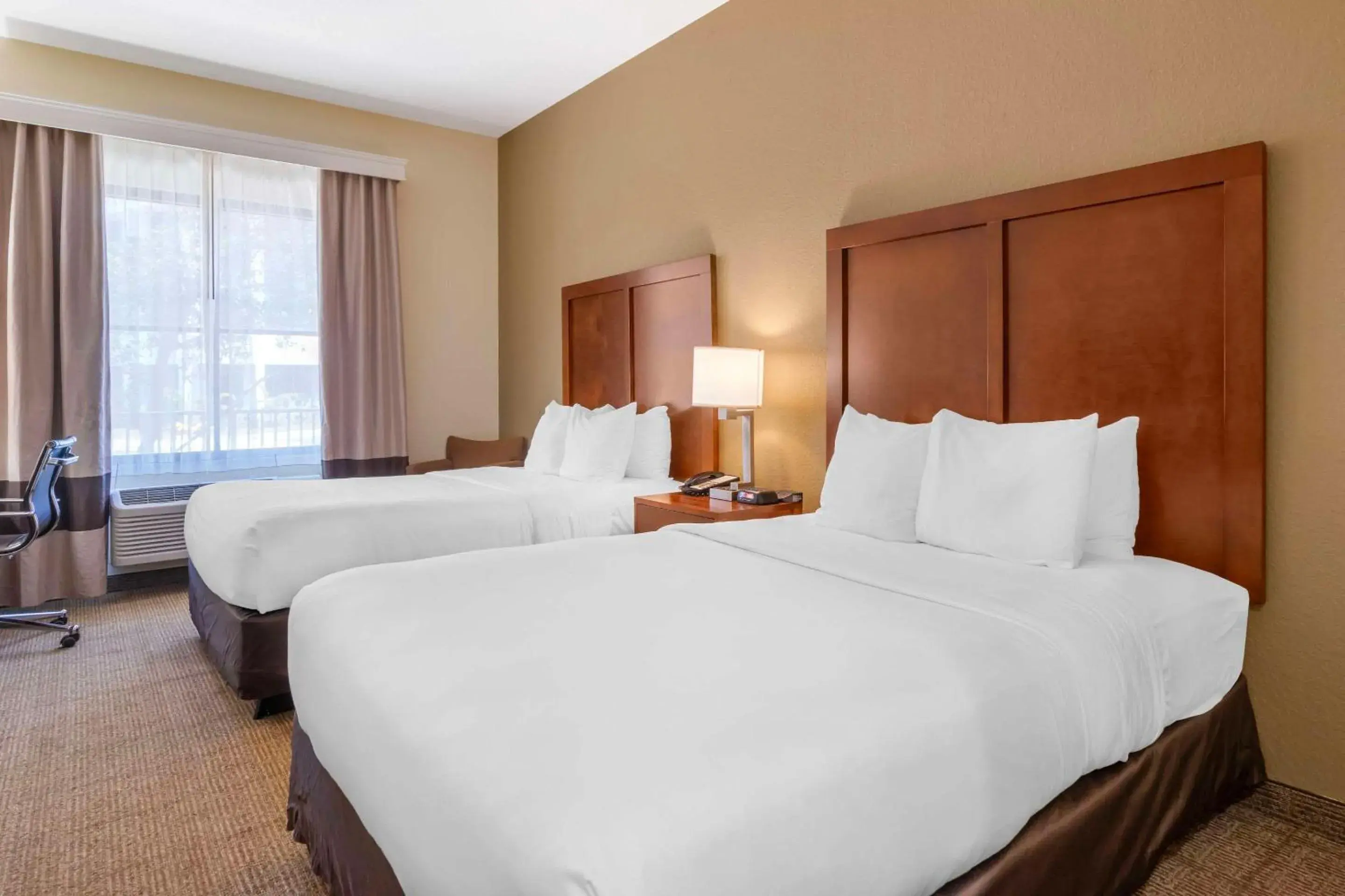 Queen Room with Two Queen Beds in Comfort Inn & Suites Northeast - Gateway Queen Room with Two Queen Beds in Comfort Inn & Suites Northeast - Gateway