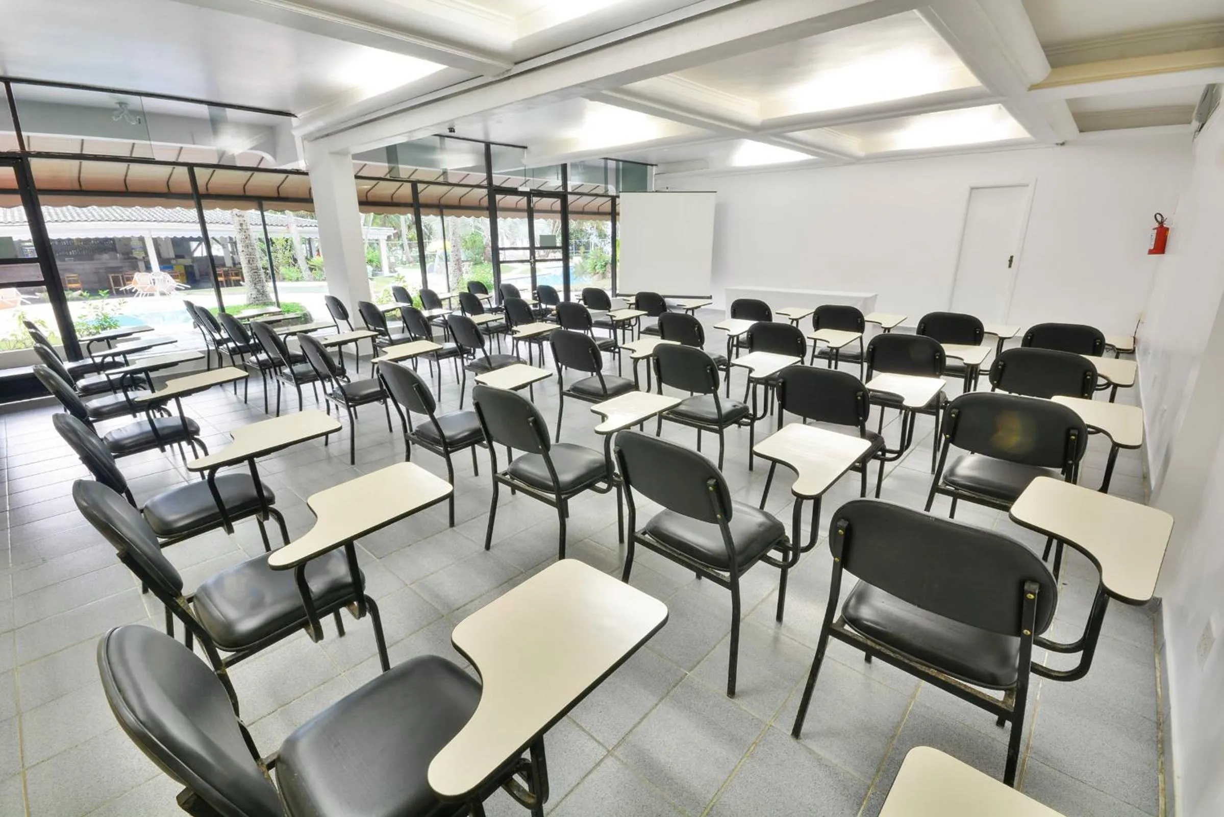 Business facilities in Wembley Inn Hotel