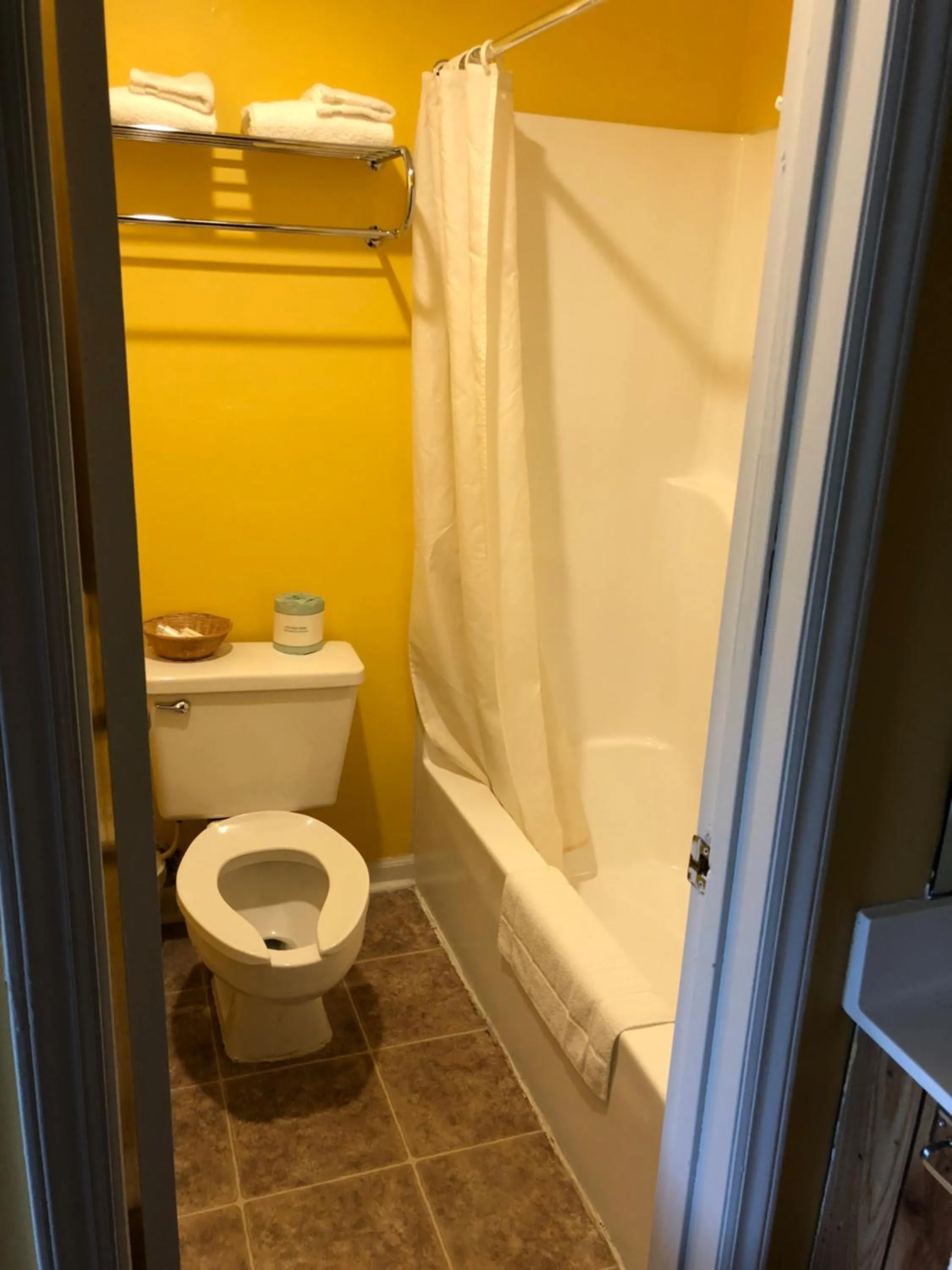 Americas Best Value Inn - Jonesville