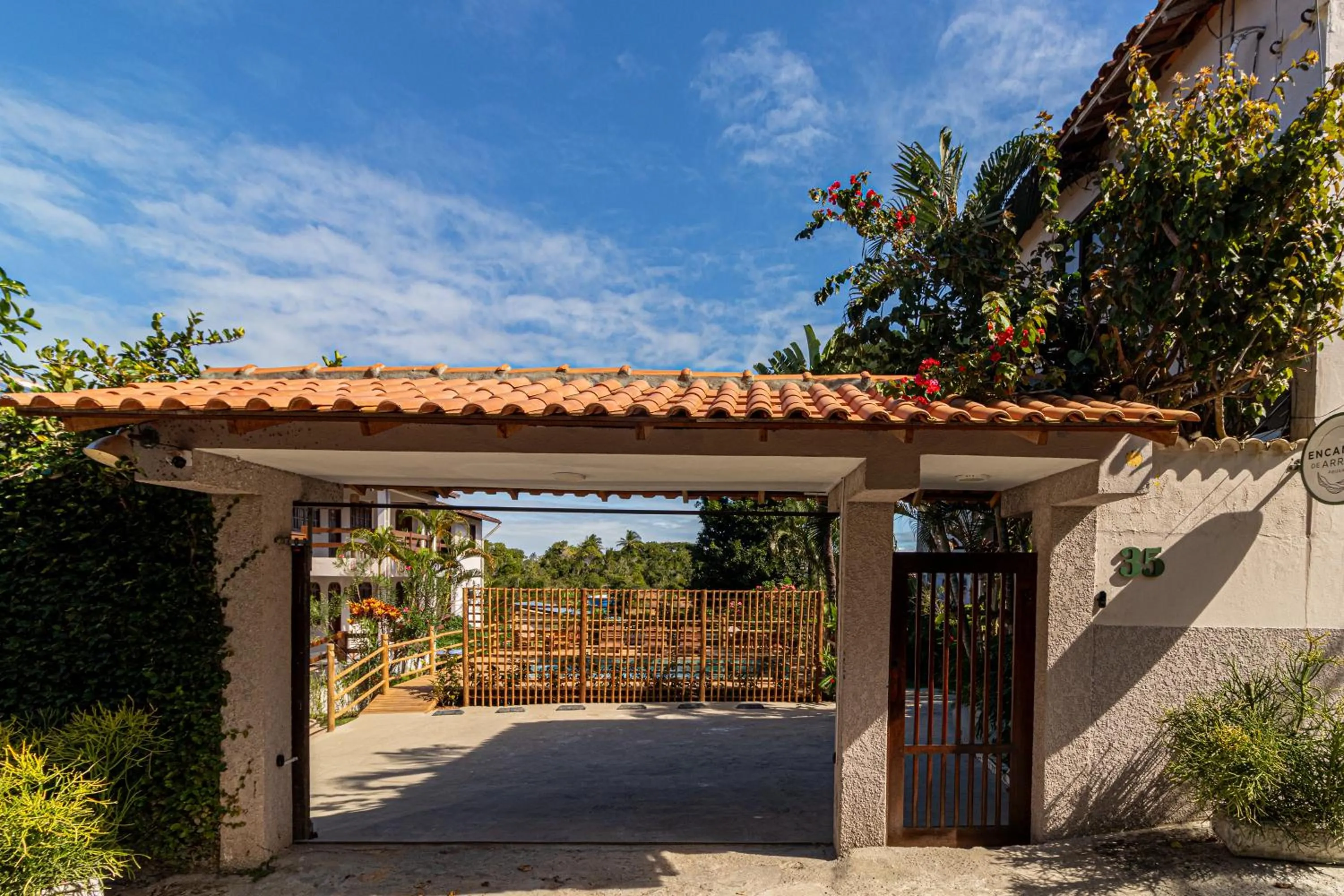 Facade/entrance in Pousada Encantos de Arraial