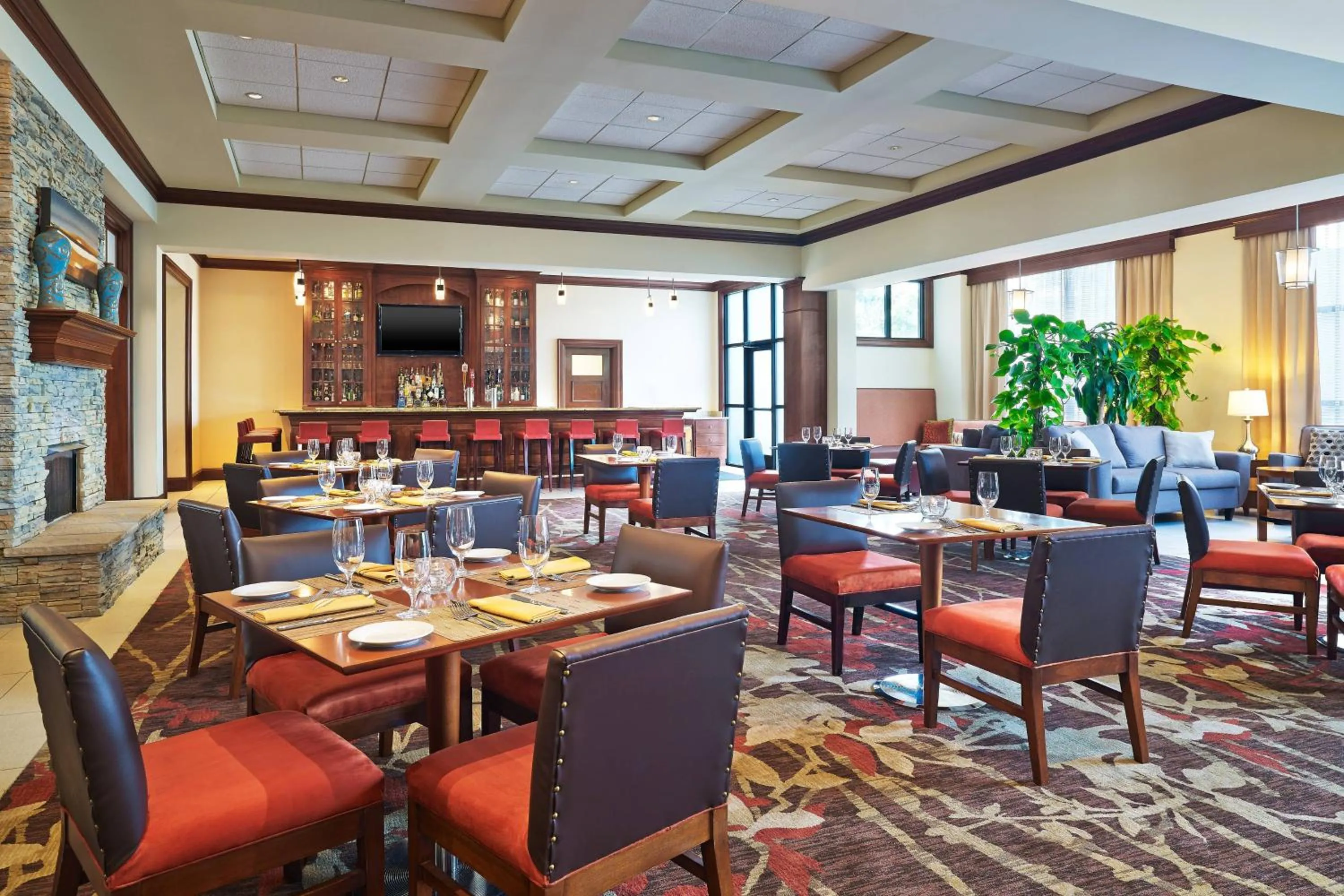 Restaurant/places to eat in Sheraton Augusta Hotel
