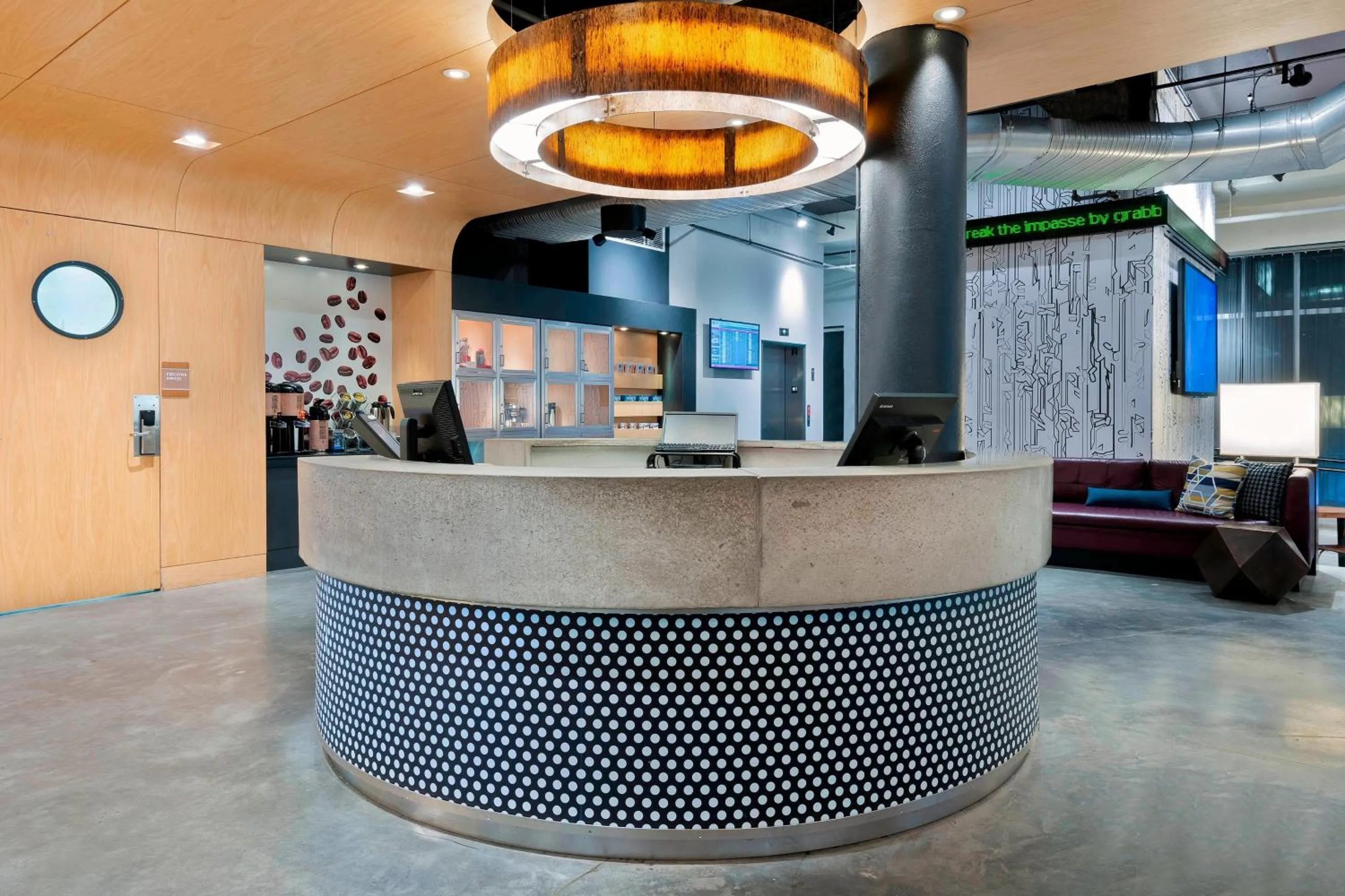 Lobby or reception in Aloft Jacksonville Airport