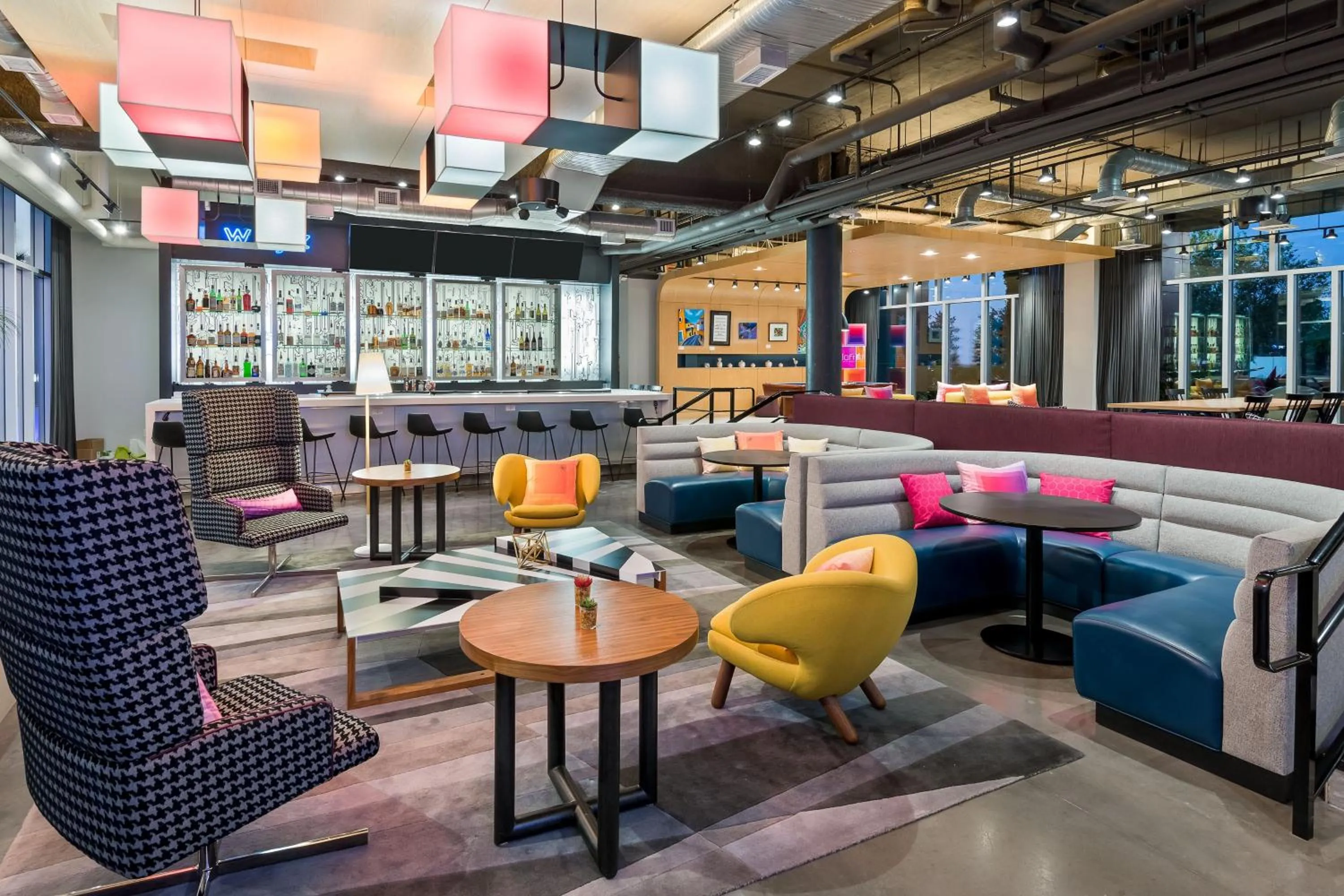 Lounge or bar in Aloft Jacksonville Airport