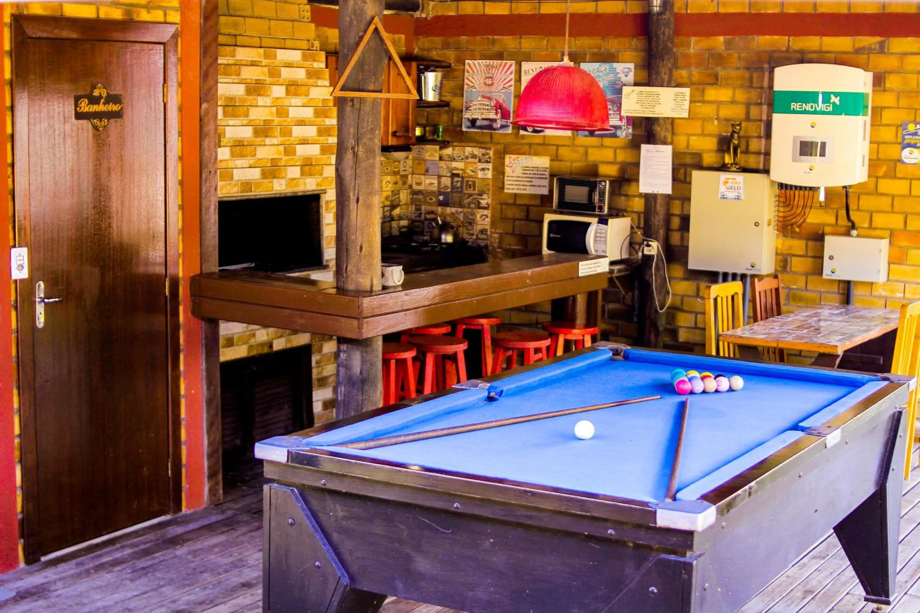 Billiard in Hotel Praia Do Rosa