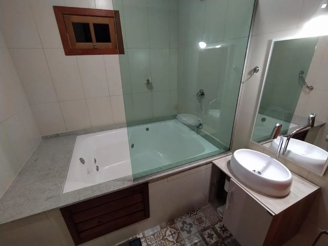 Hot Tub in Hotel Praia Do Rosa