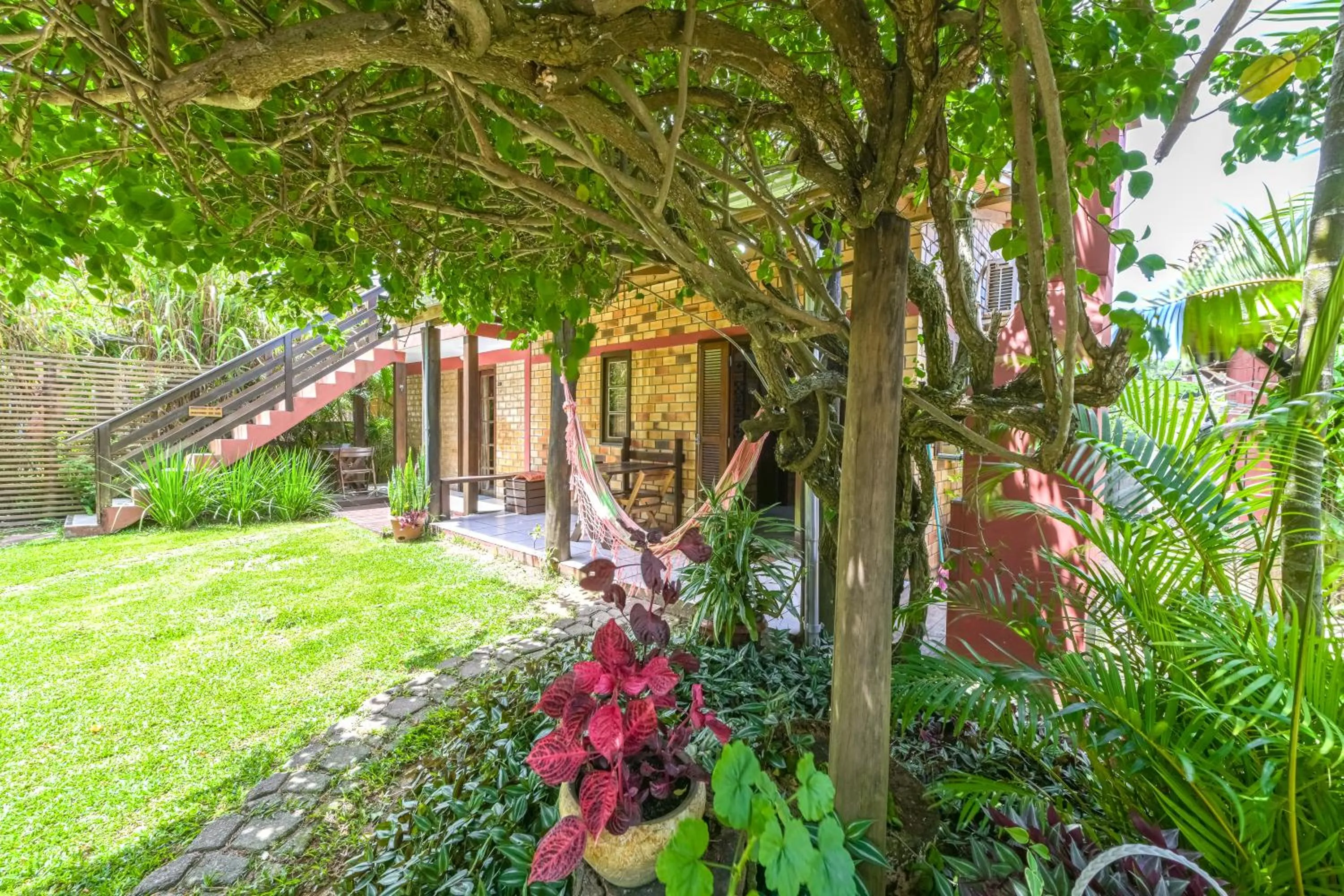 Garden view in Hotel Praia Do Rosa