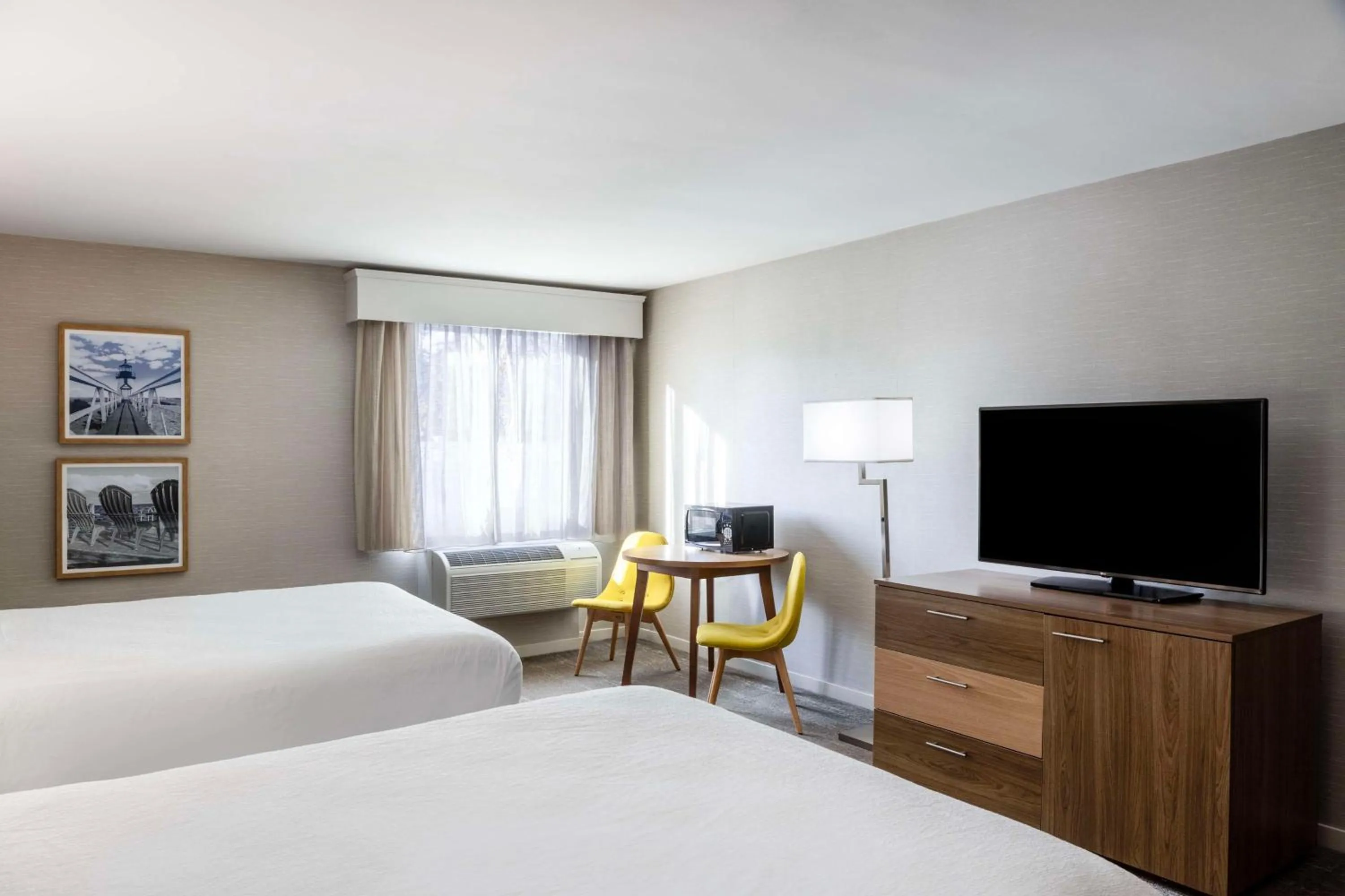 Bedroom, Bed in Aiden by Best Western Cape Cod - West Yarmouth