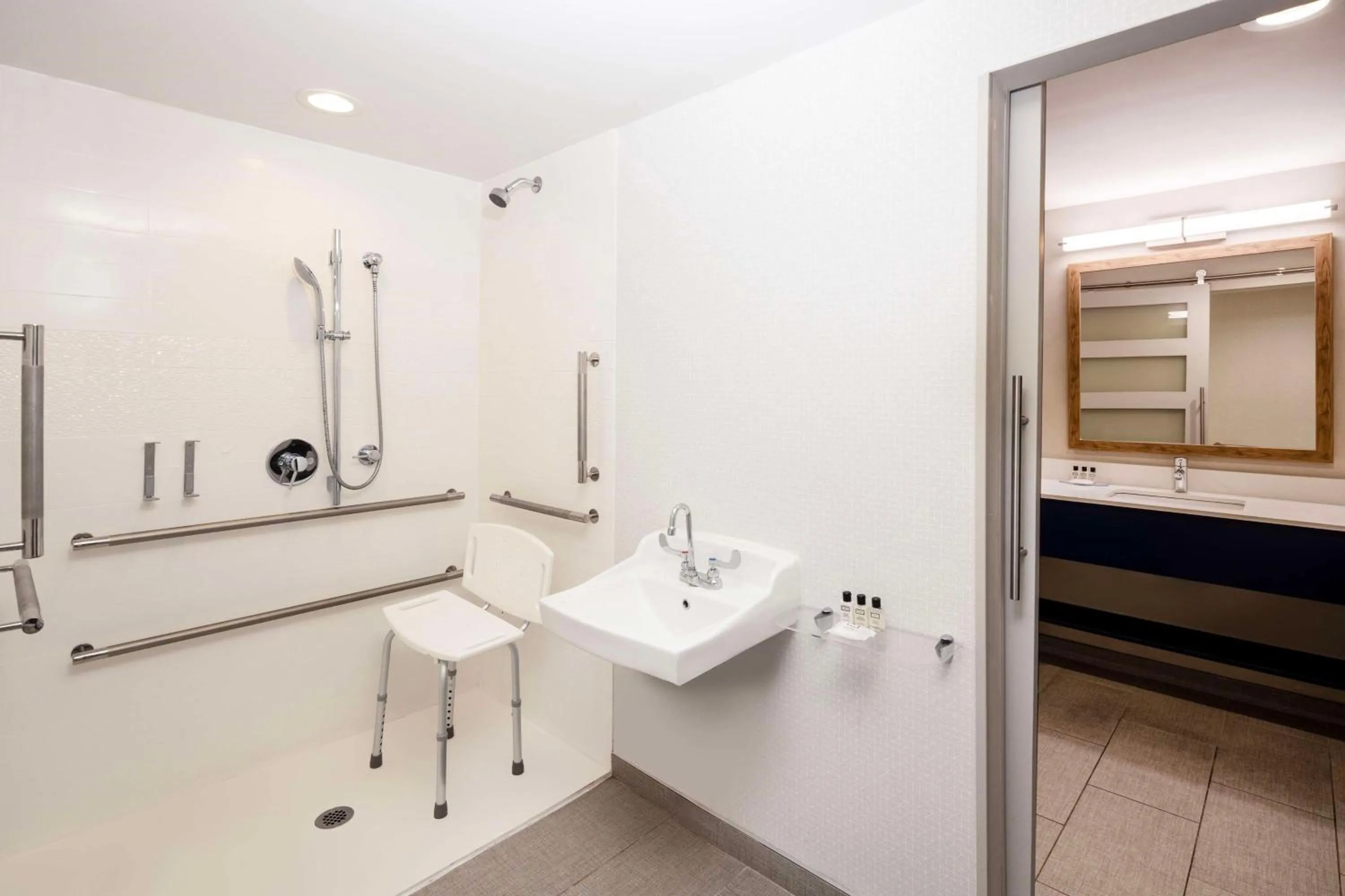 Bathroom in Aiden by Best Western Cape Cod - West Yarmouth