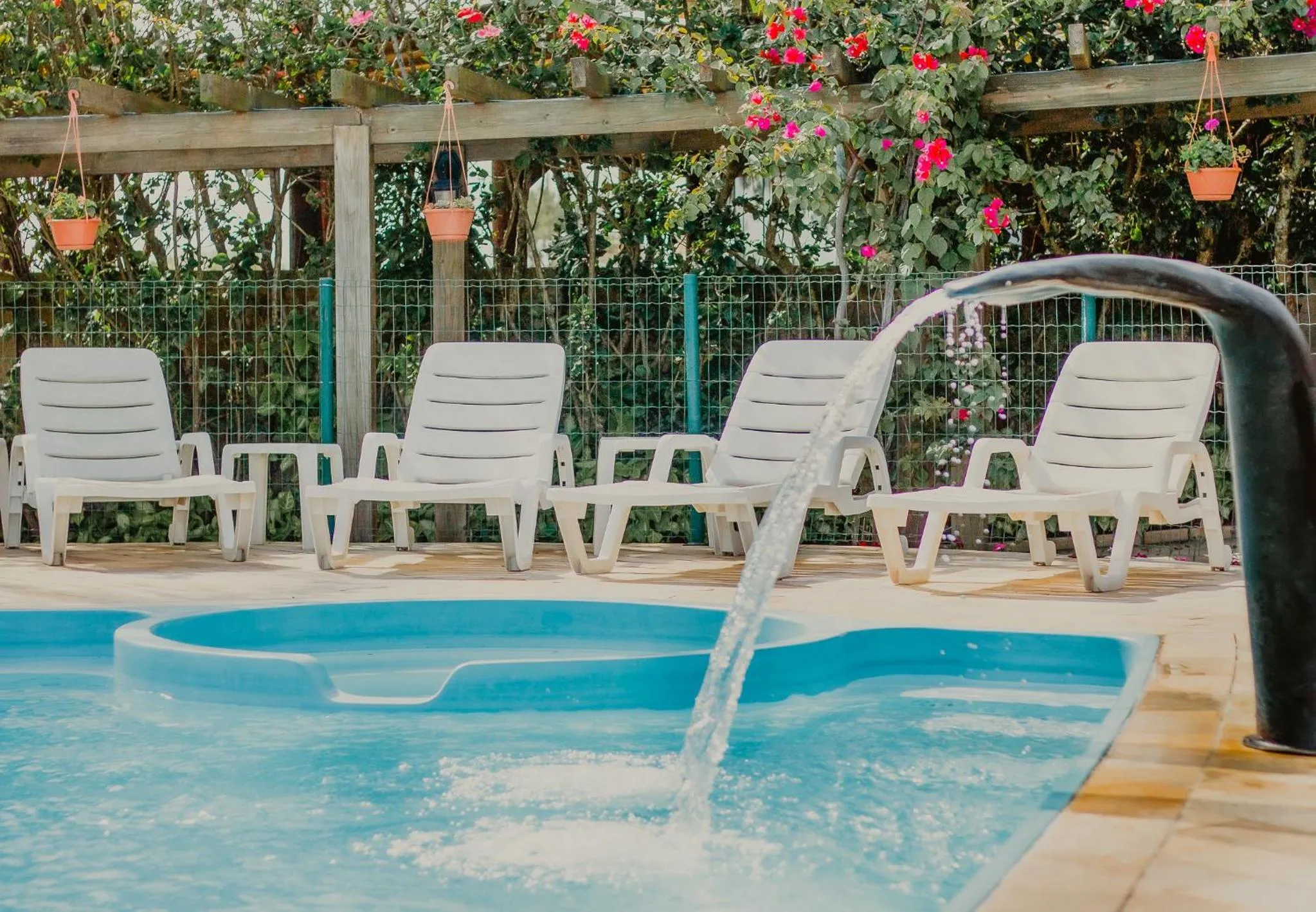 Swimming pool in Pousada Barra Mar