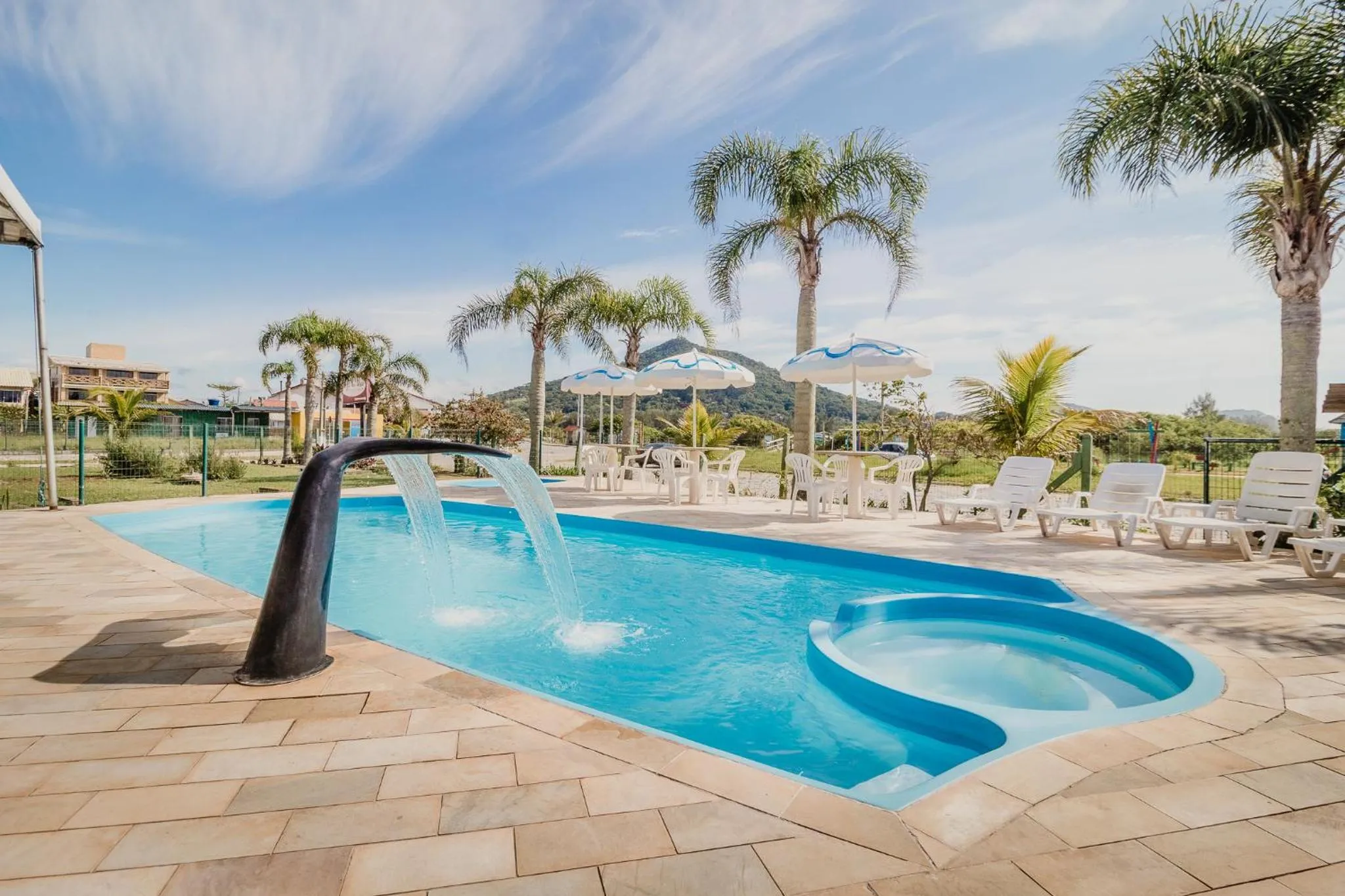 Swimming pool in Pousada Barra Mar