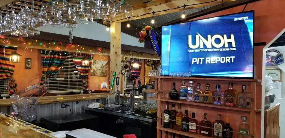 Restaurant/places to eat in Casa Lemus Inn