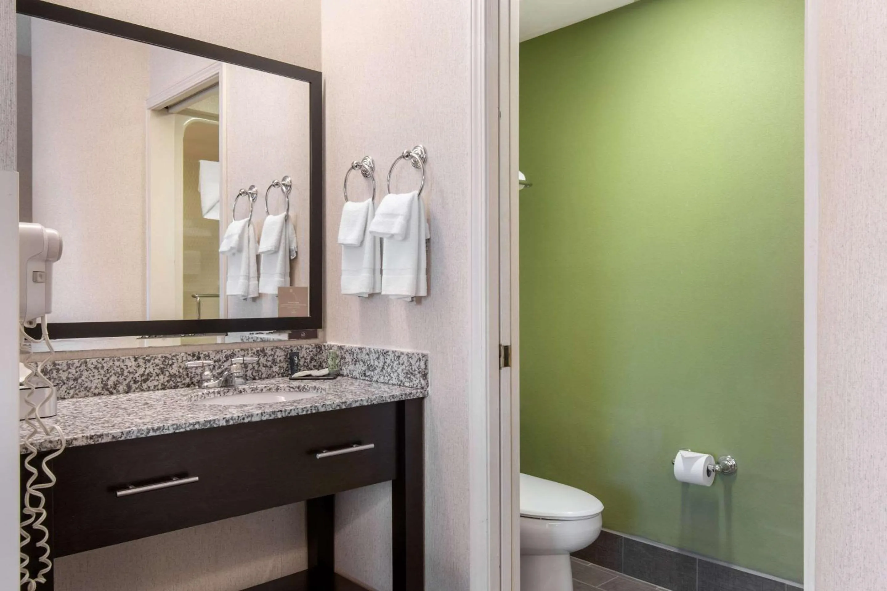 Bedroom in Sleep Inn Carlisle South