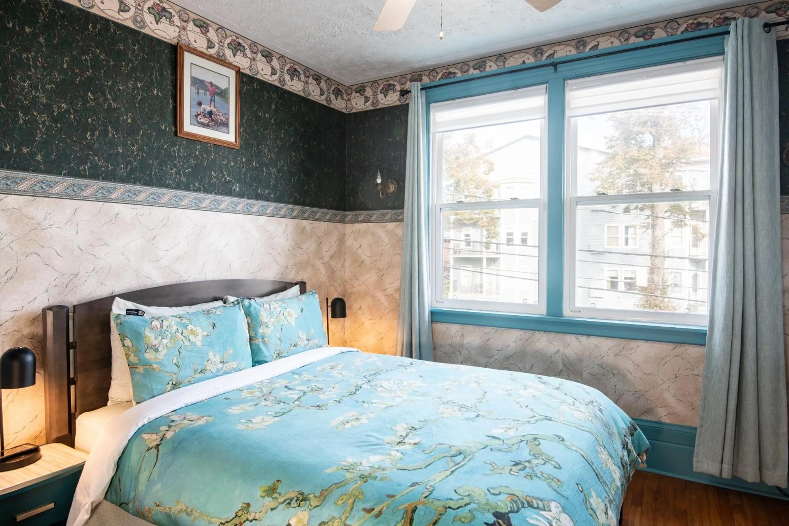 Bed in Prince Street Suites