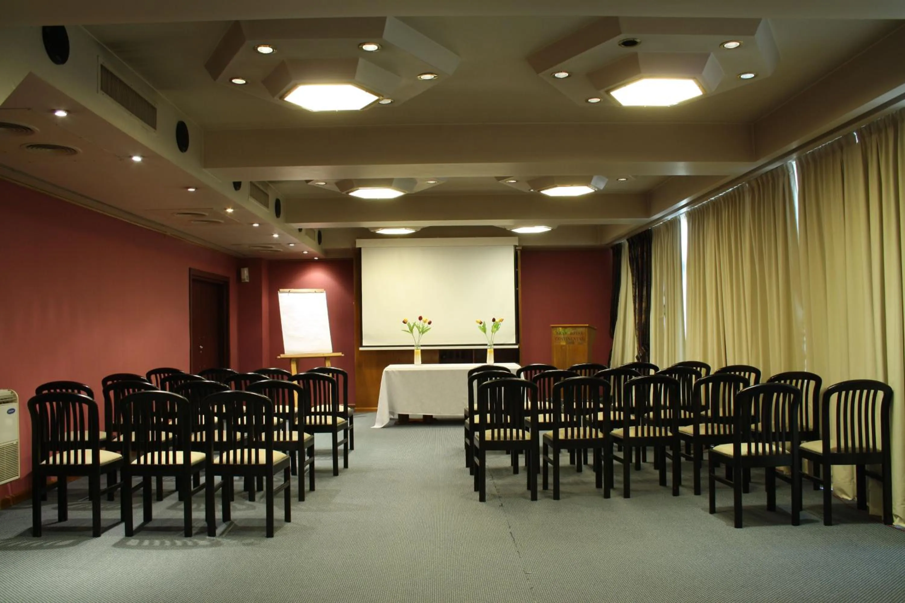 Business facilities in Gran Hotel Continental