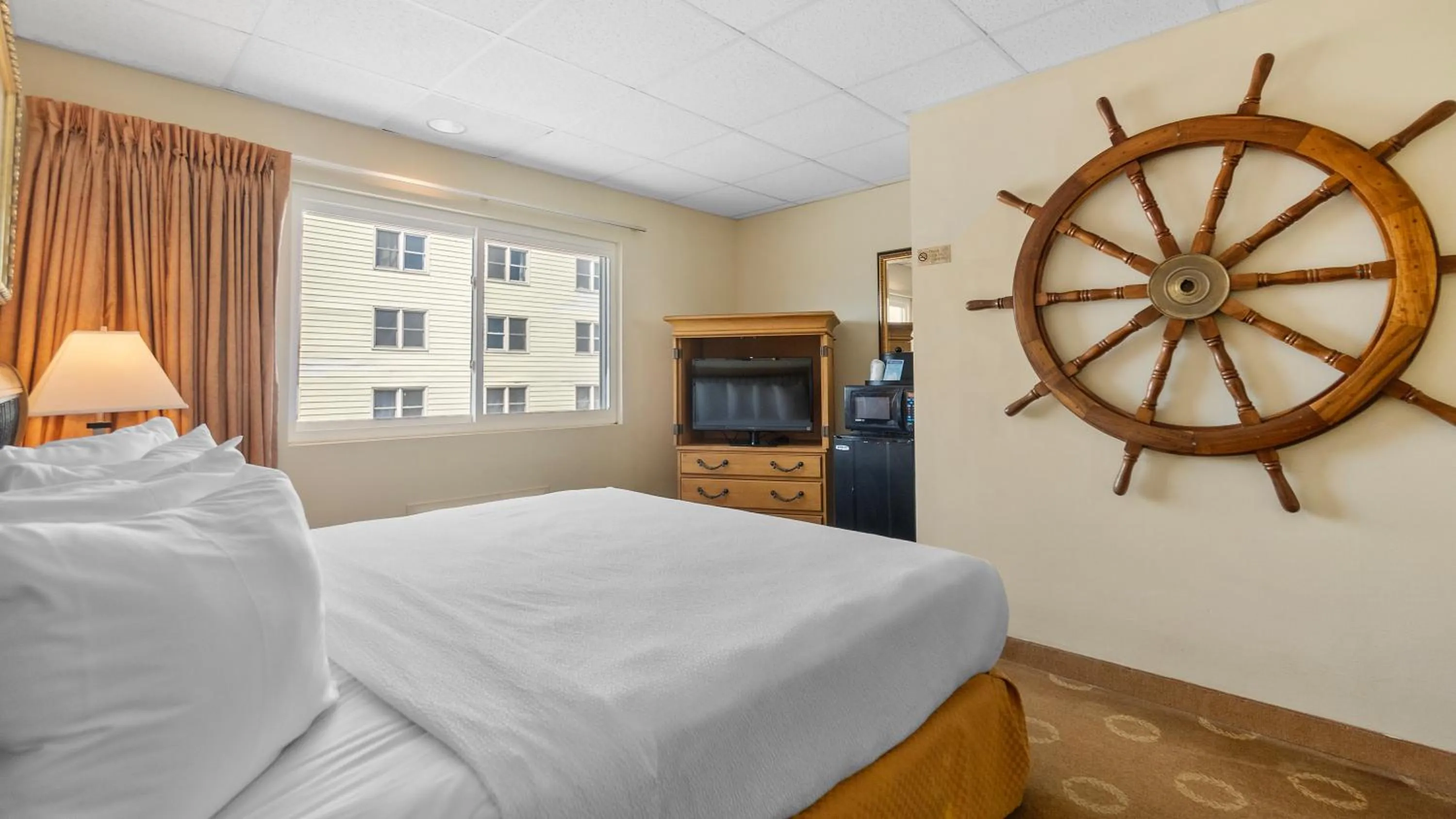 Bed in Safari Hotel Boardwalk