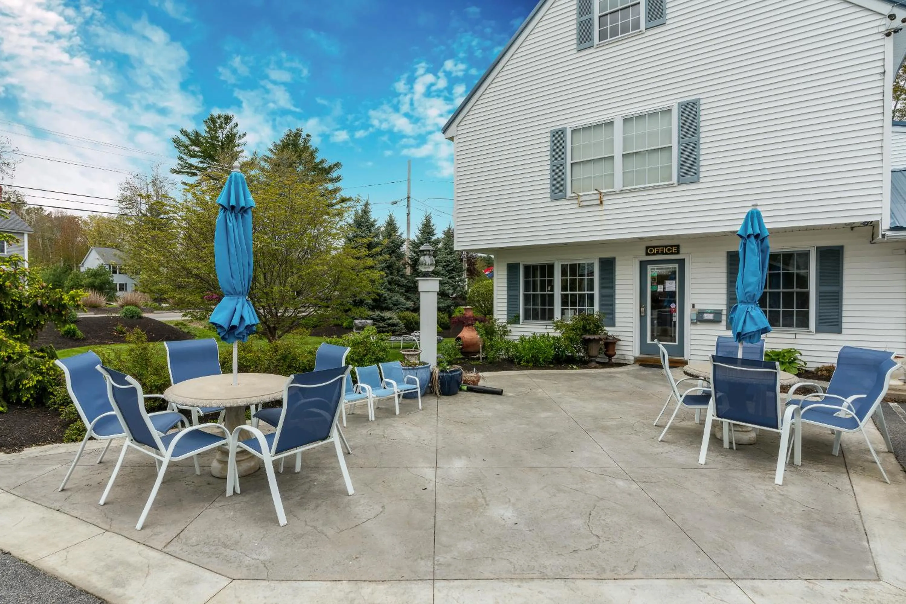 Property building in Ne'r Beach Motel