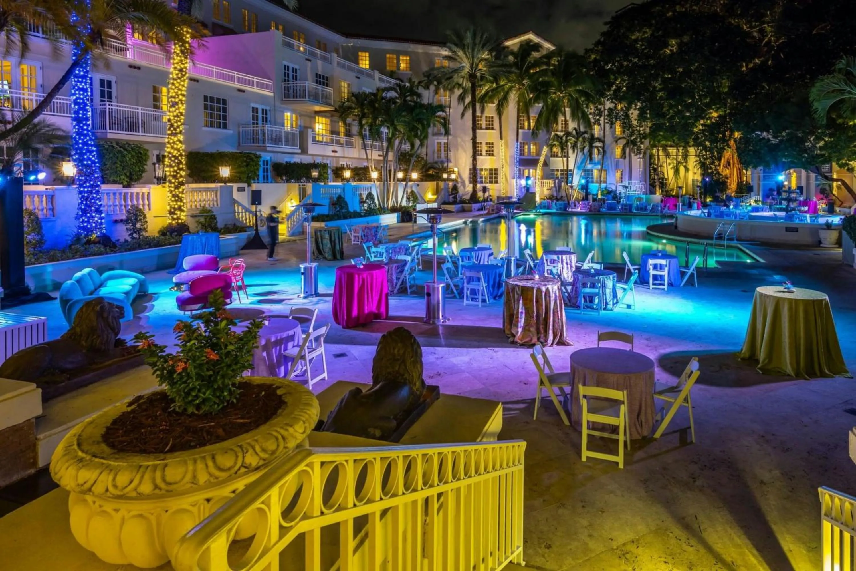 Swimming pool in JW Marriott Miami Turnberry Resort & Spa