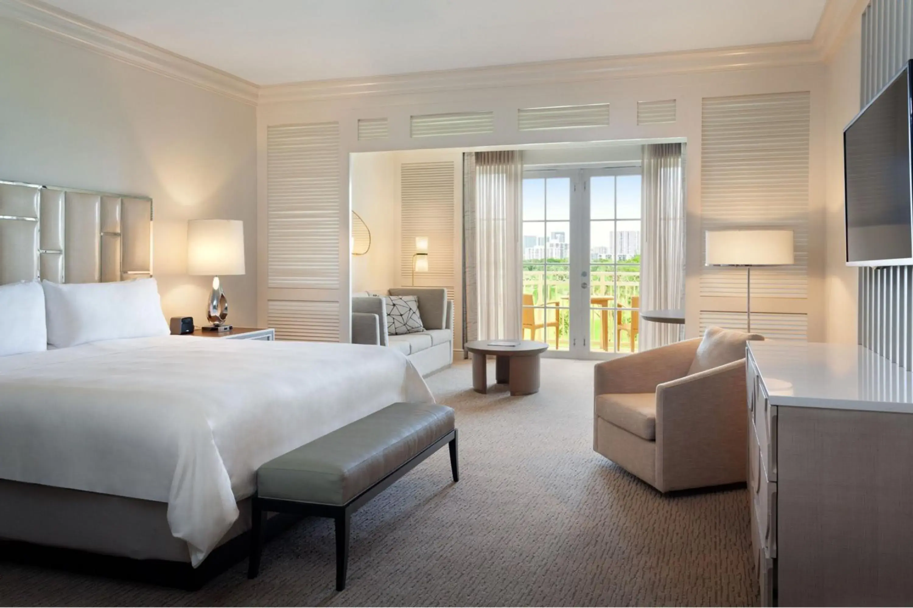 Junior Suite King, Junior Suite, 1 King, Sofa bed, Balcony - single occupancy in JW Marriott Miami Turnberry Resort & Spa Junior Suite King, Junior Suite, 1 King, Sofa bed, Balcony - single occupancy in JW Marriott Miami Turnberry Resort & Spa