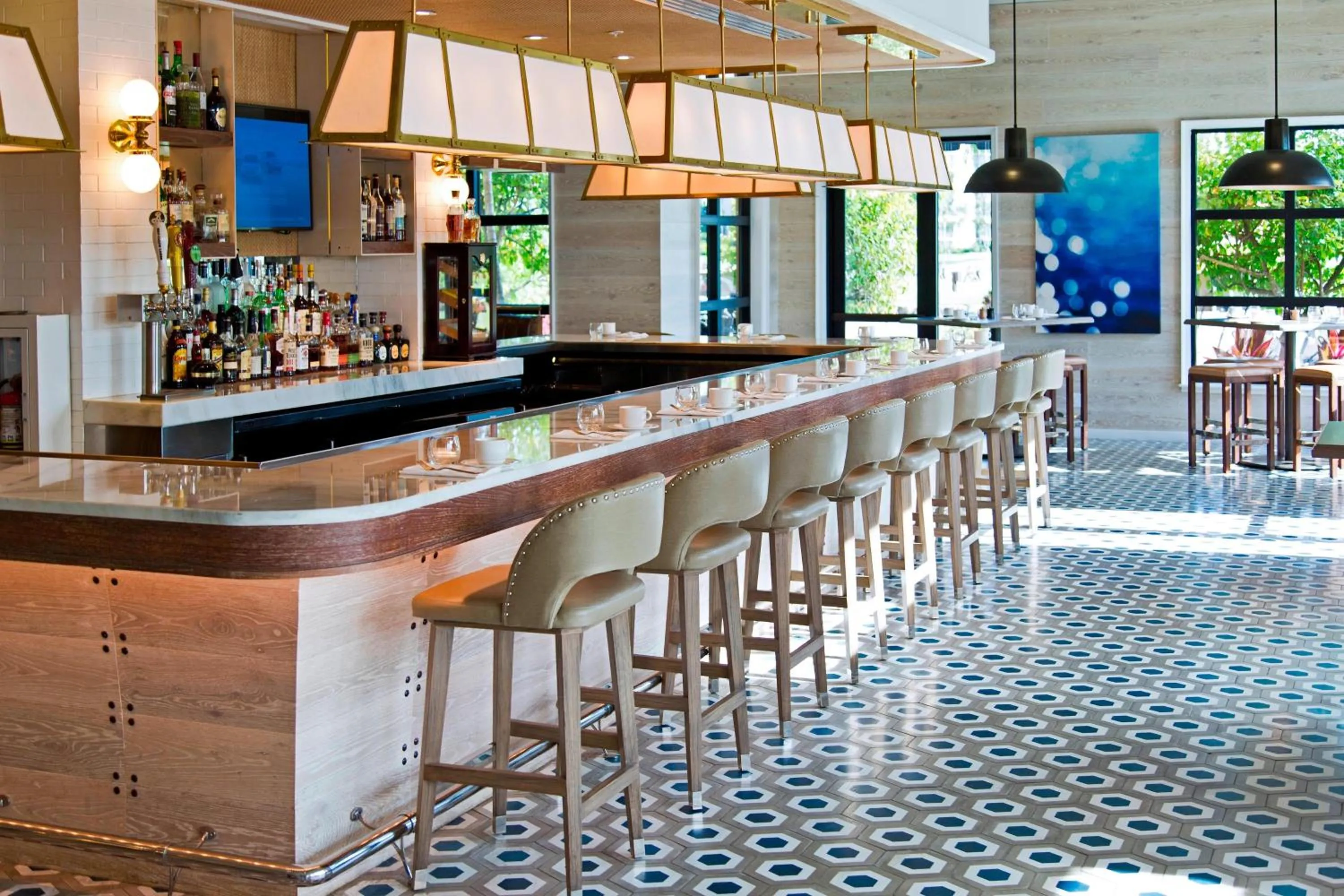Lounge or bar in JW Marriott Miami Turnberry Resort & Spa