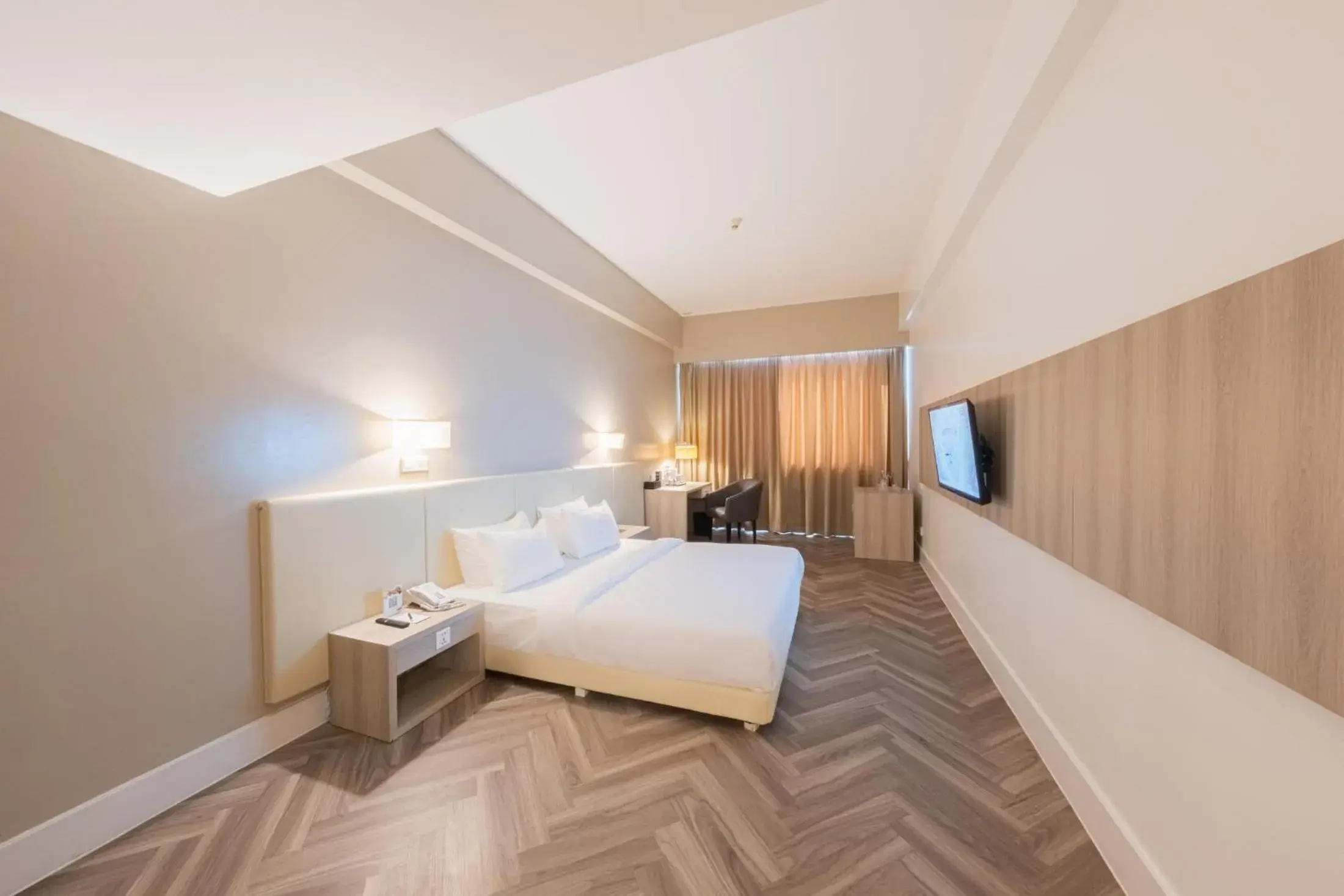 Superior Double Room in Grand Jatra Hotel Balikpapan Superior Double Room in Grand Jatra Hotel Balikpapan