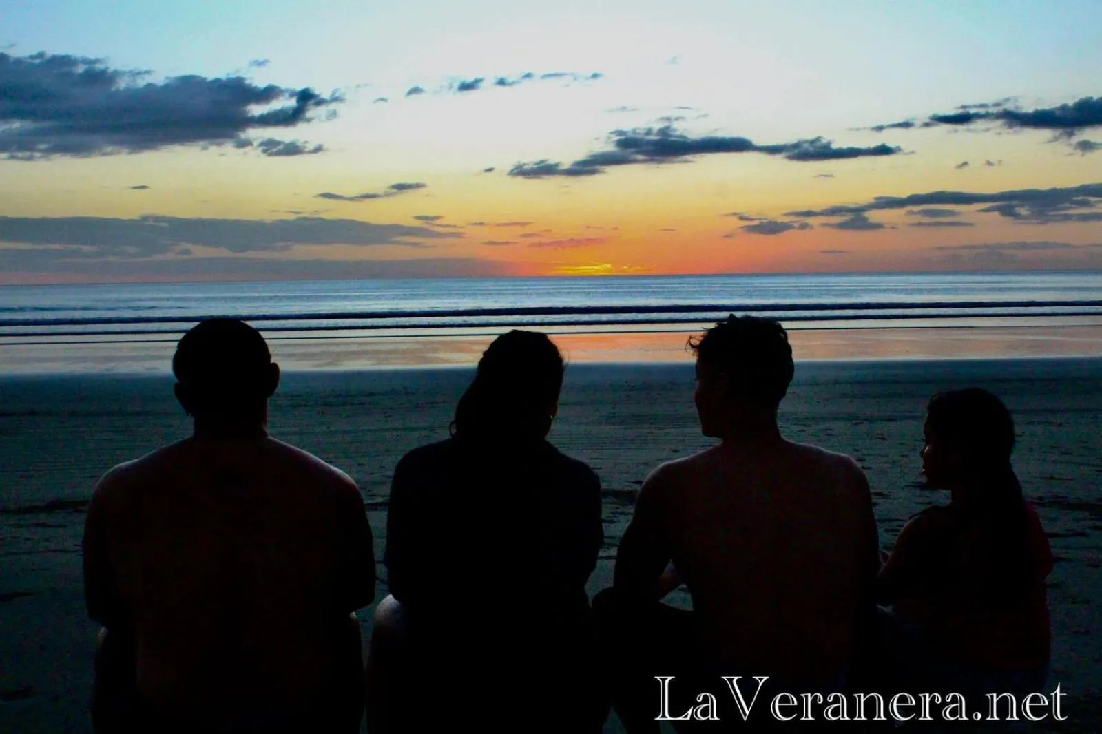 People in La Veranera, Playa El Coco