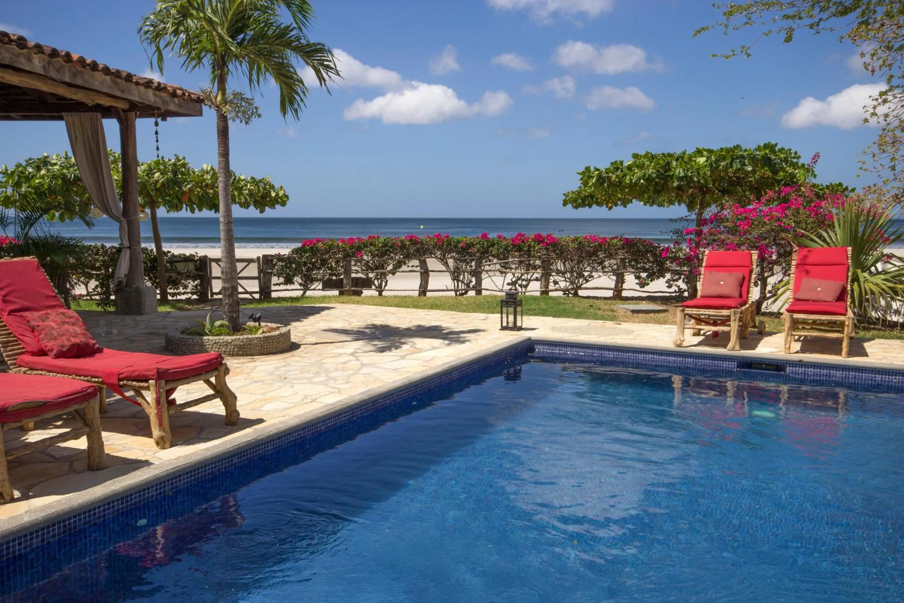 Property building in La Veranera, Playa El Coco
