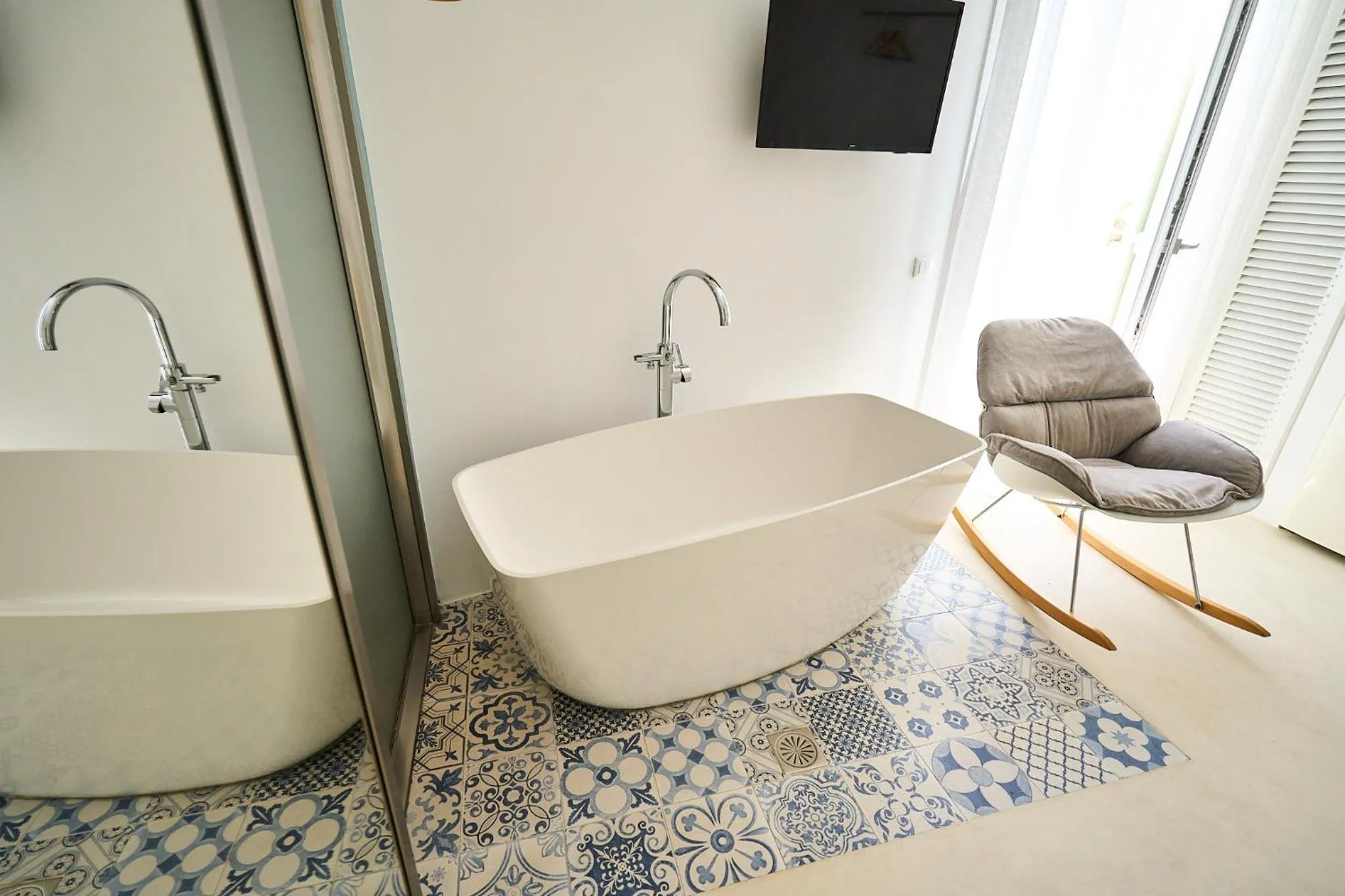 Bath in Bellissimo Resort