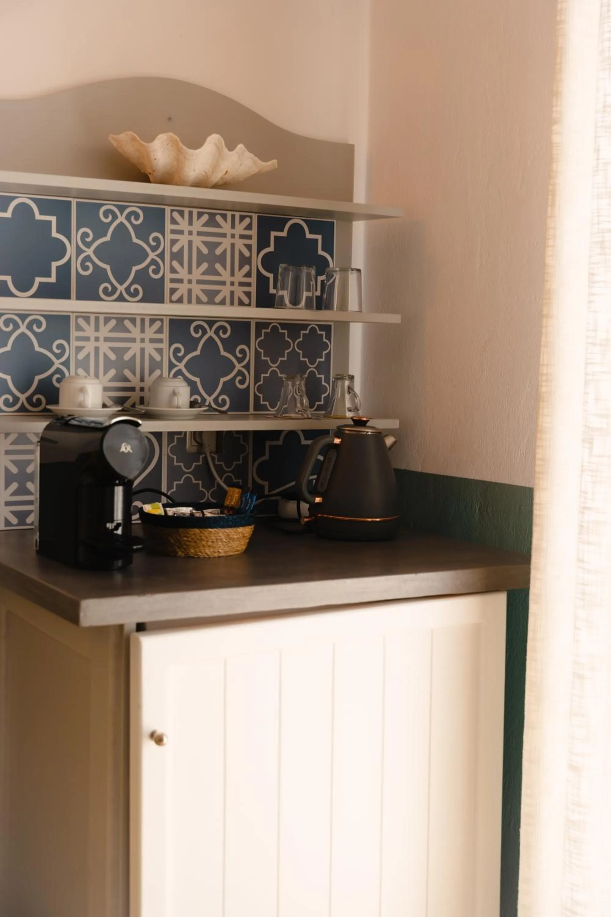 Coffee/tea facilities in Bellissimo Resort