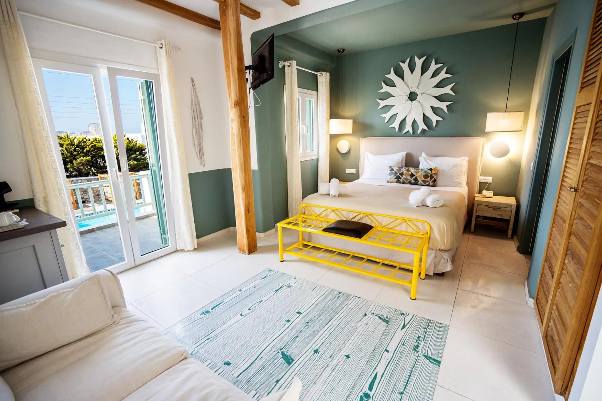 Photo of the whole room, Bed in Bellissimo Resort