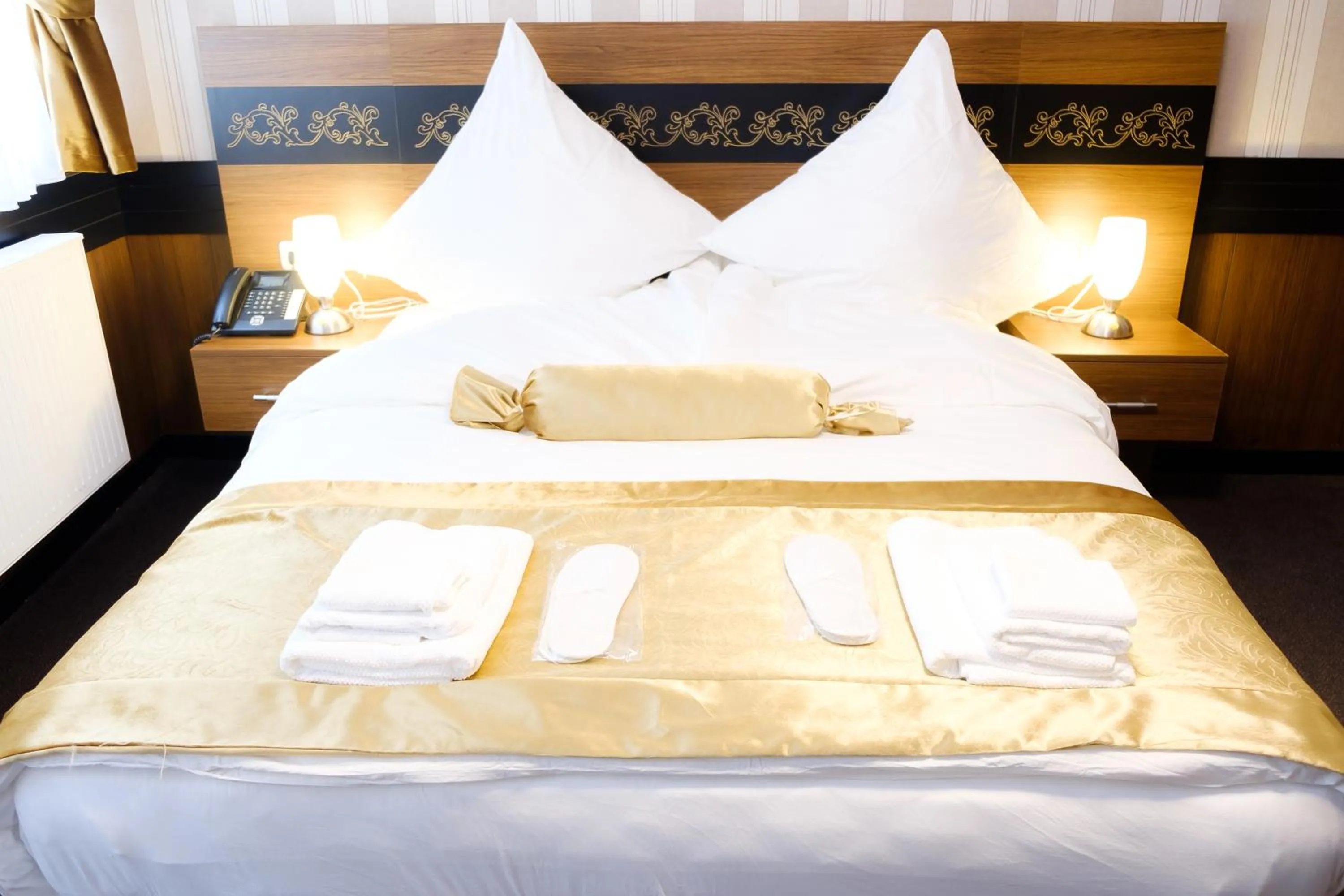 Photo of the whole room, Bed in Hotel im Anker