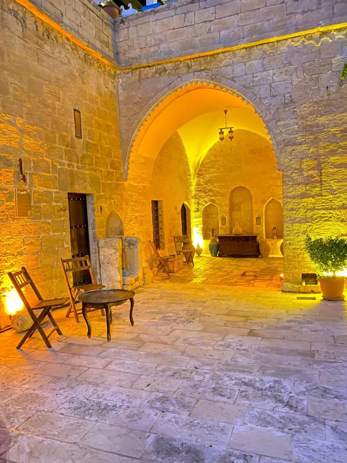 Garden in Dara Konagı