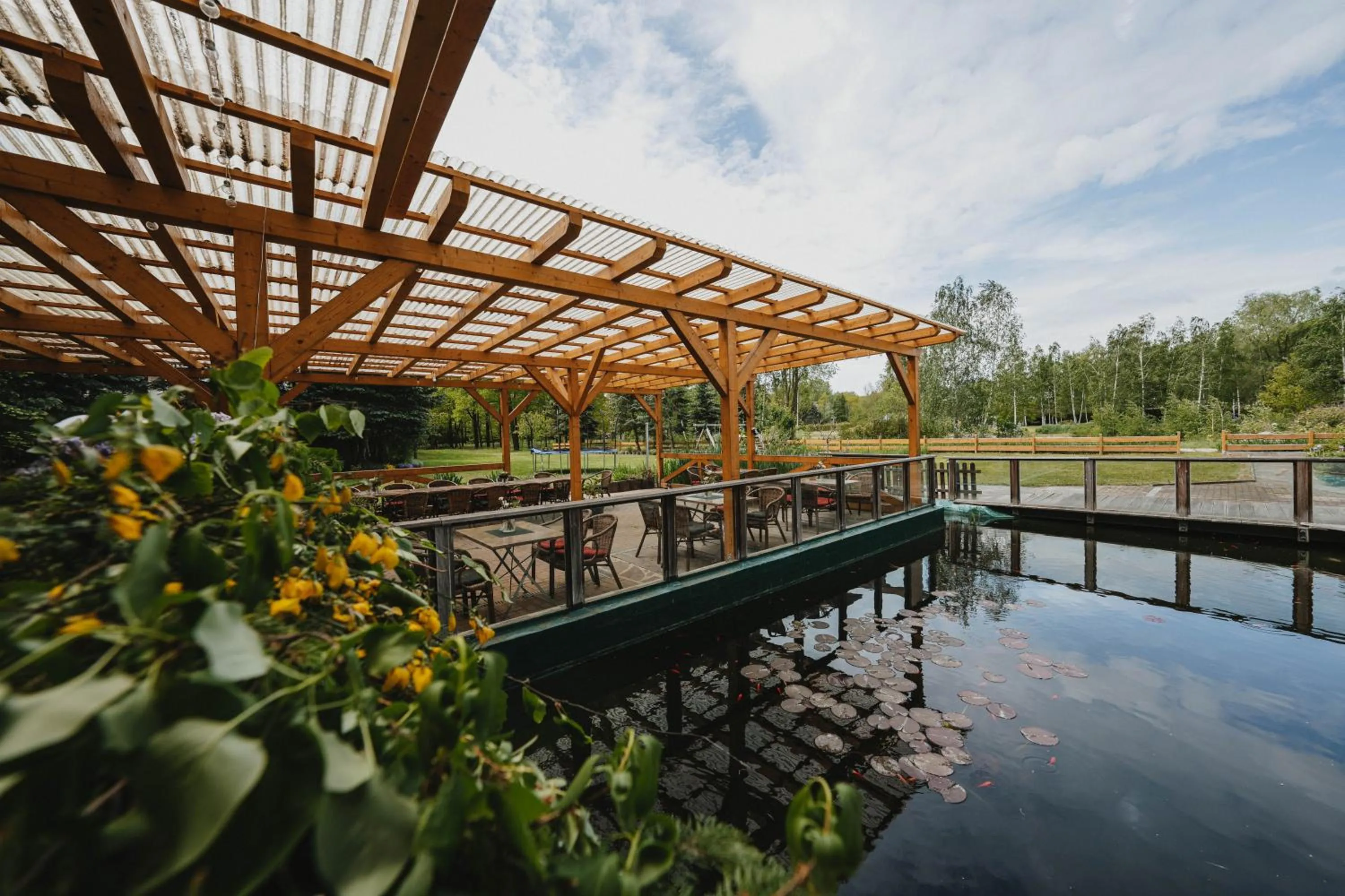 AaRa Hotel