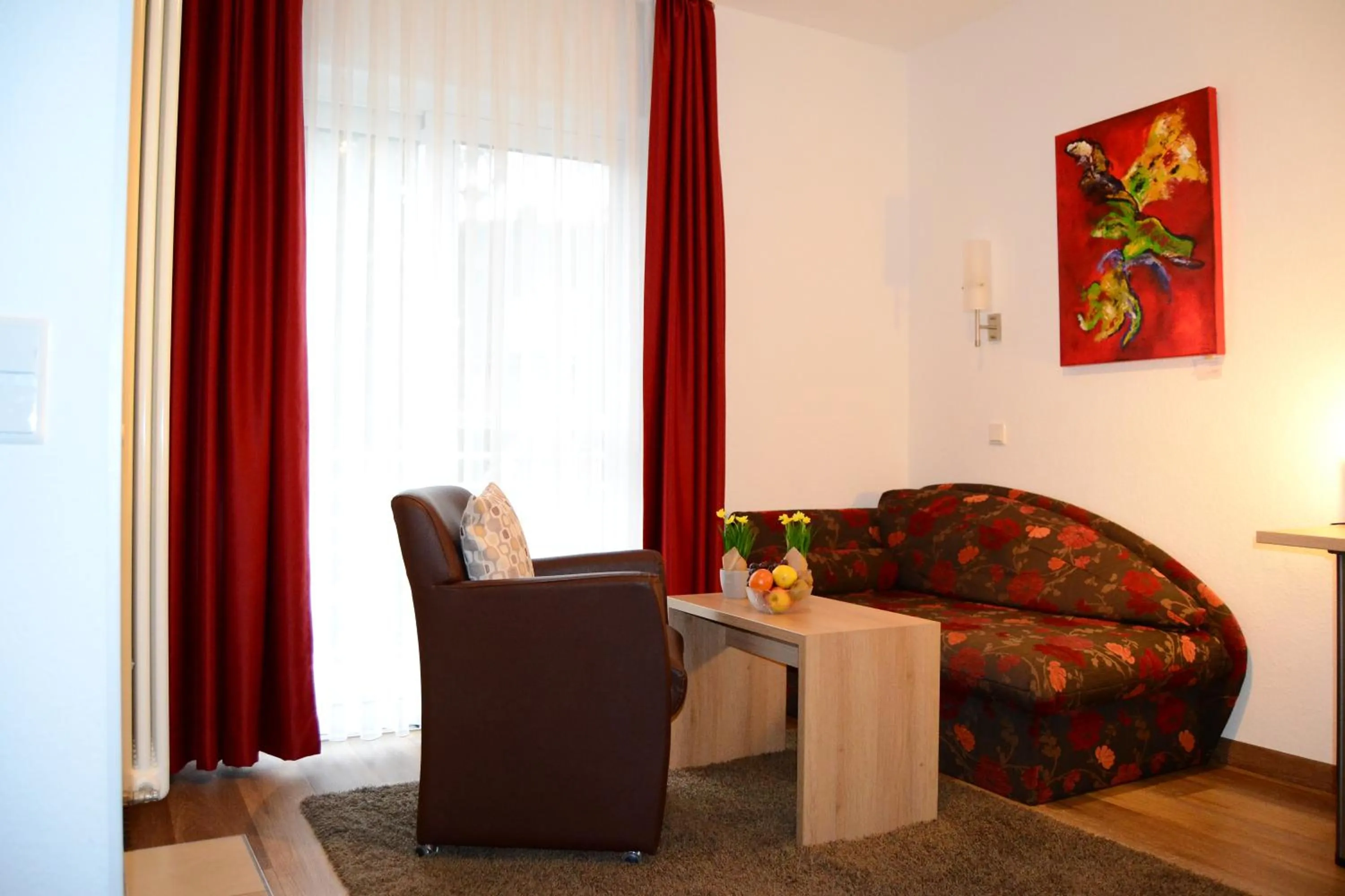 Photo of the whole room in Iris am See garni