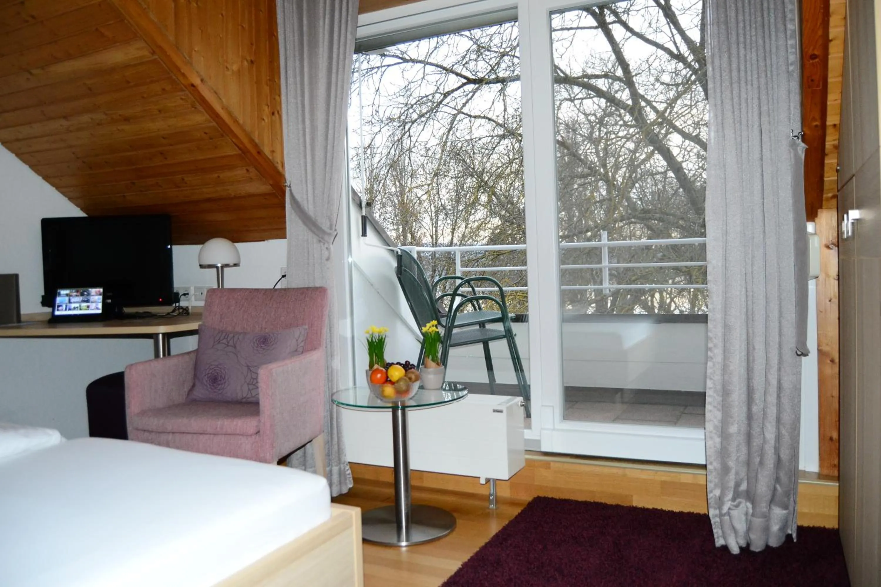 Photo of the whole room, Bed in Iris am See garni