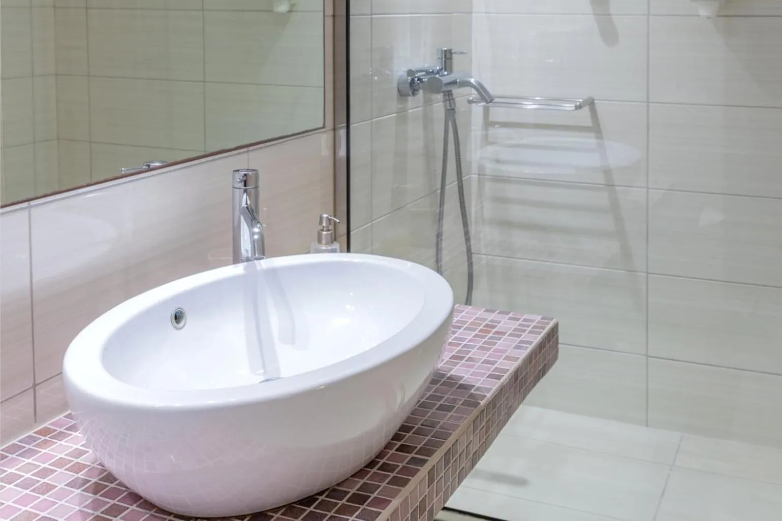 Shower in Albatros Club Mykonos