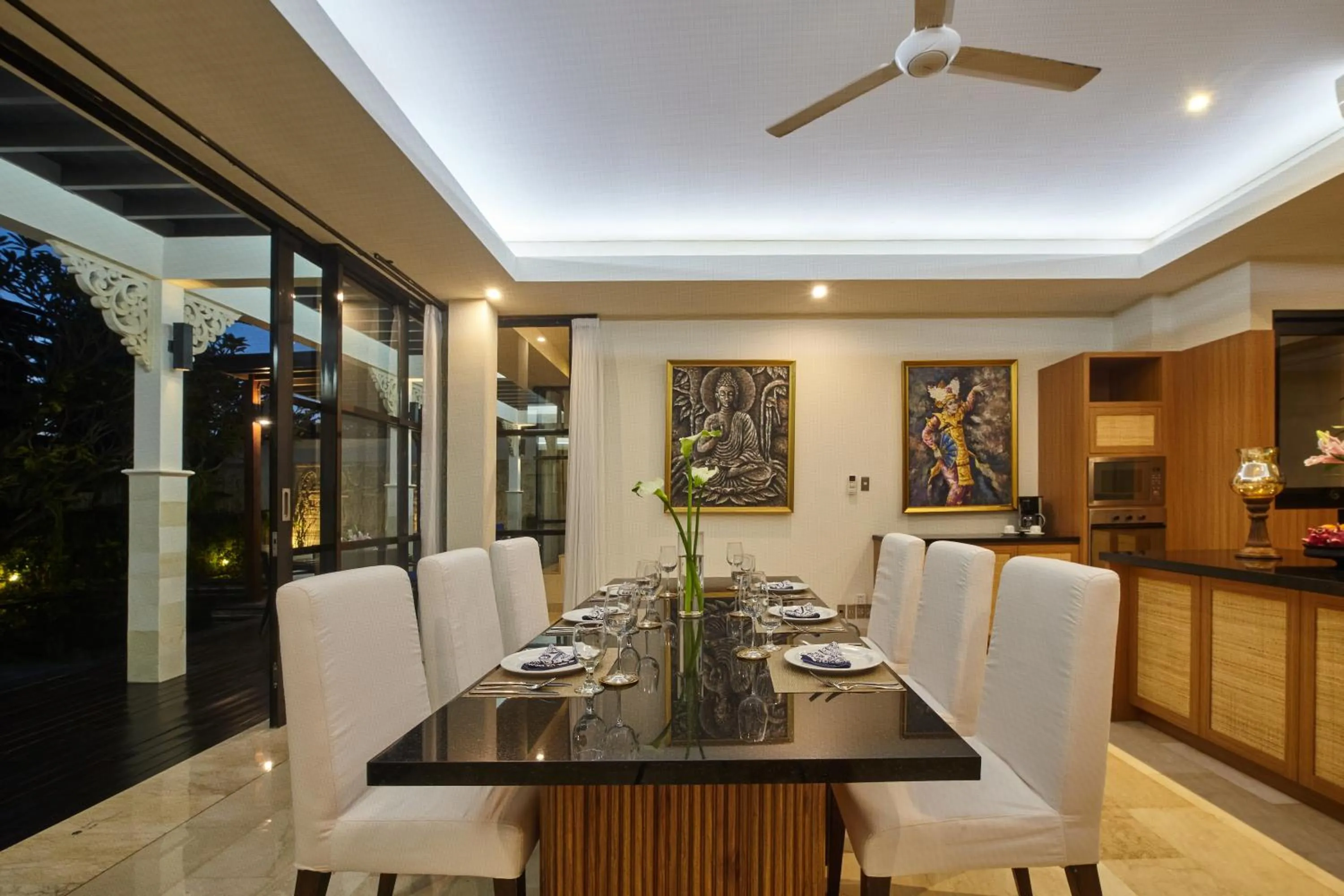 Property building in Temple Hill Residence Villa